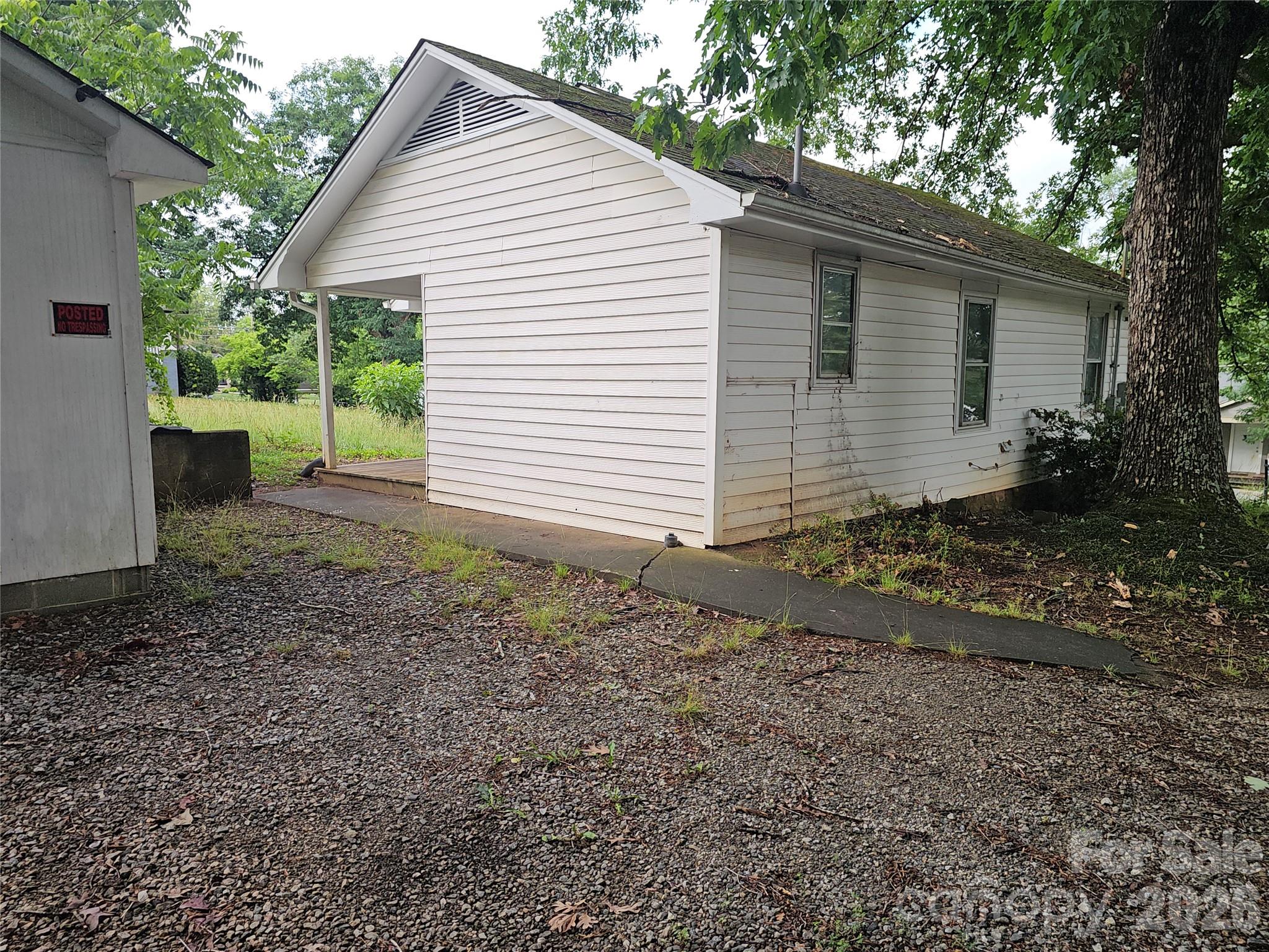 1641 Berkley Street Property Photo 17