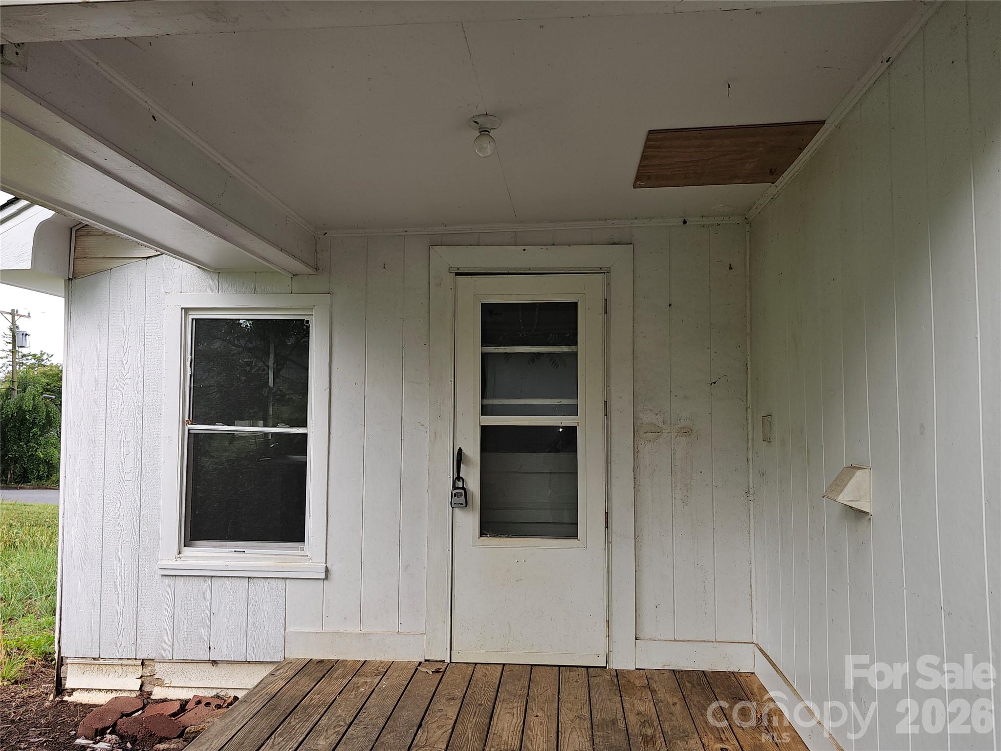 1641 Berkley Street Property Photo 18