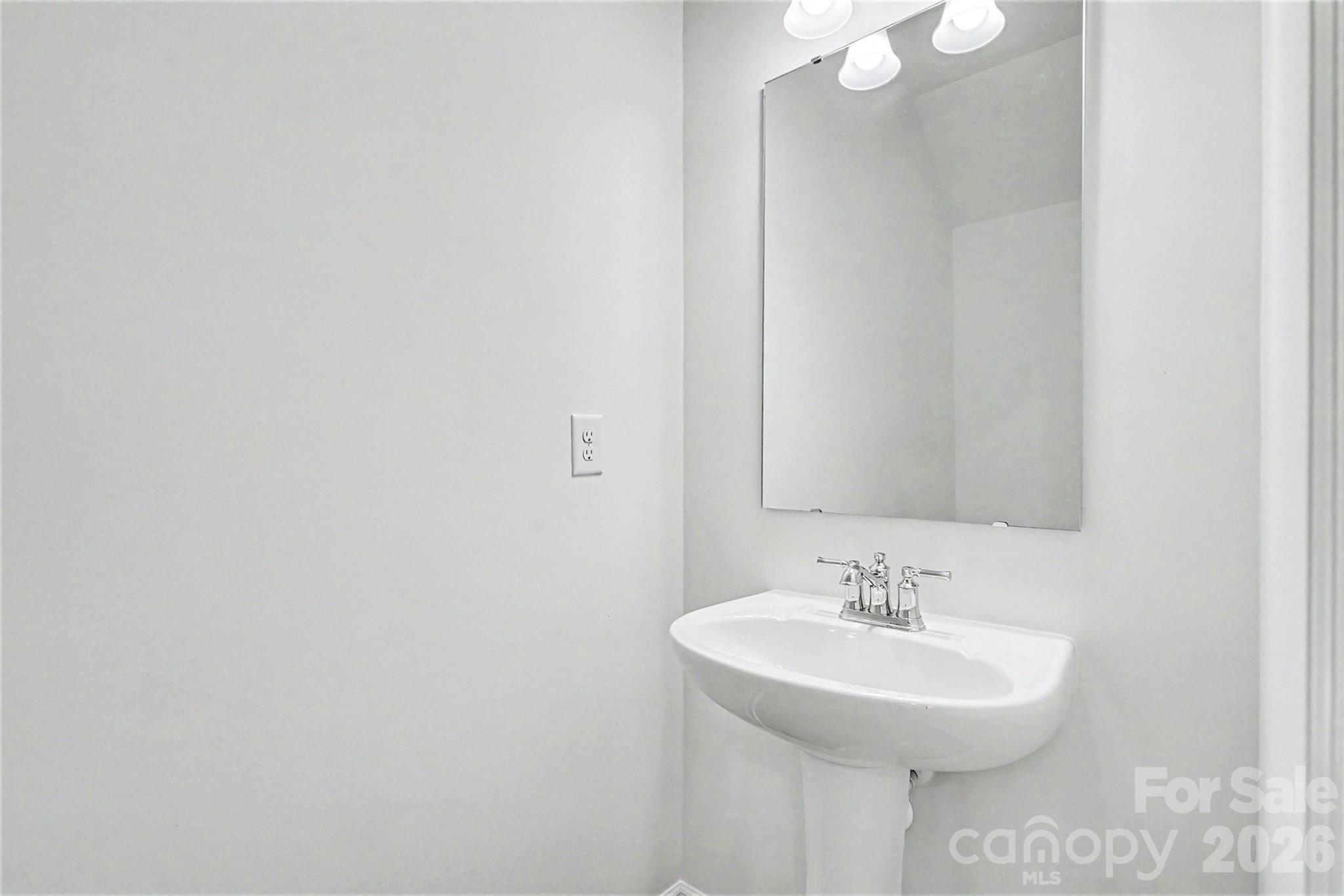 4035 Lawnview Drive Property Photo 14