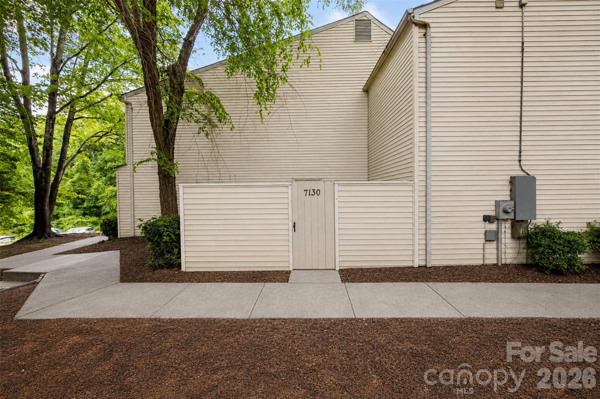7130 Stonington Lane Property Photo 29