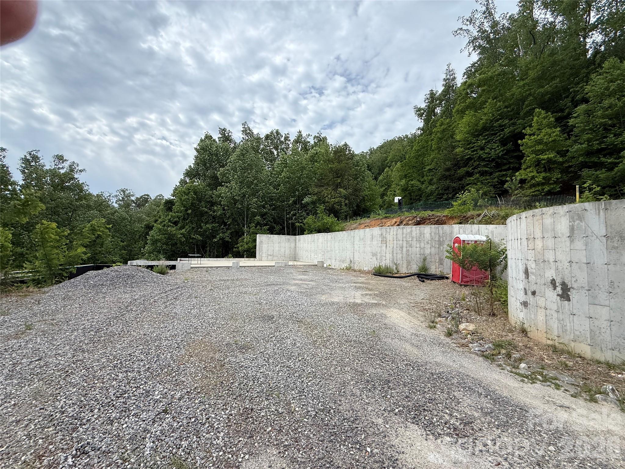 16 Ridge Pine Trail Property Photo 9