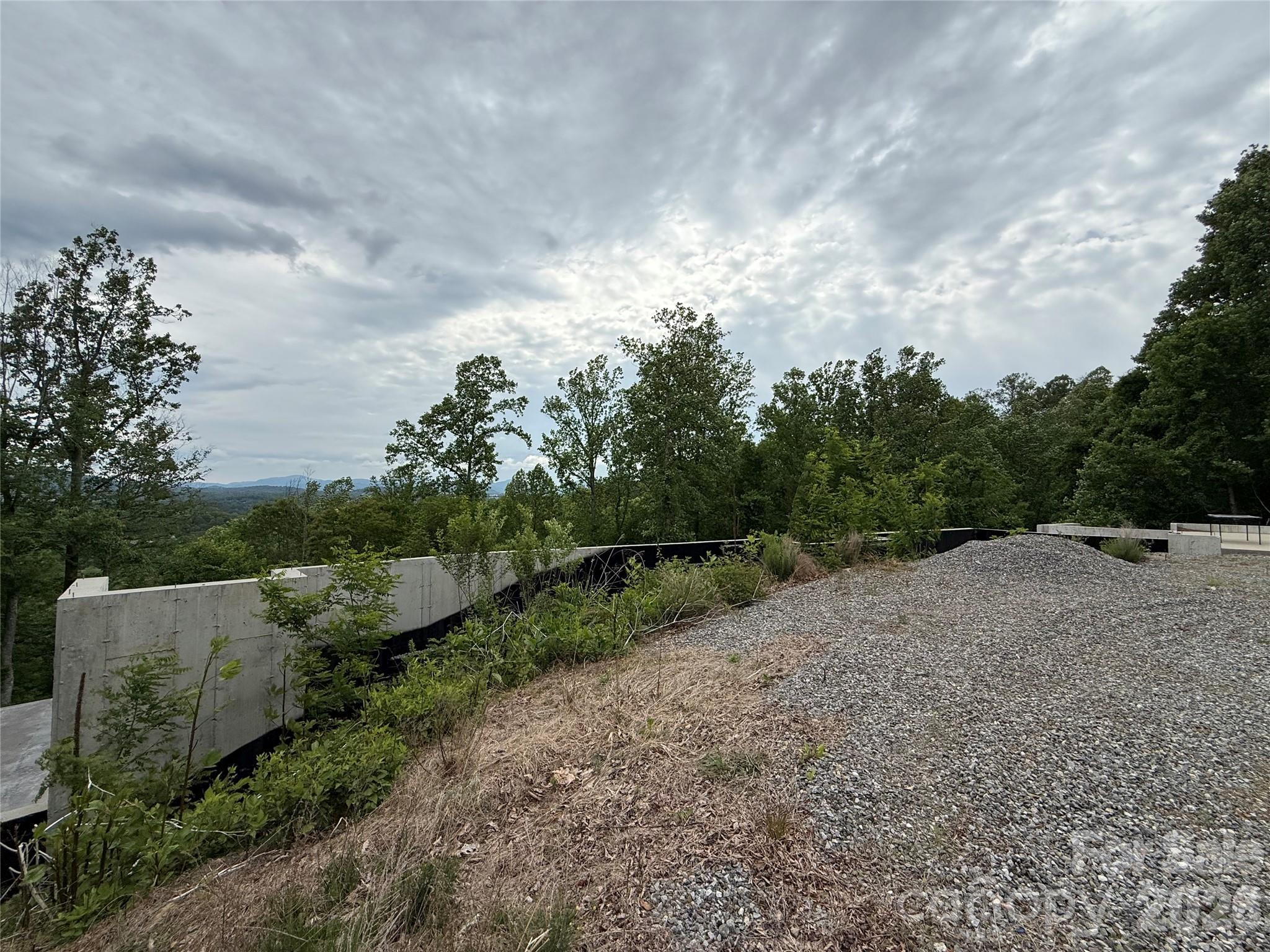 16 Ridge Pine Trail Property Photo 11