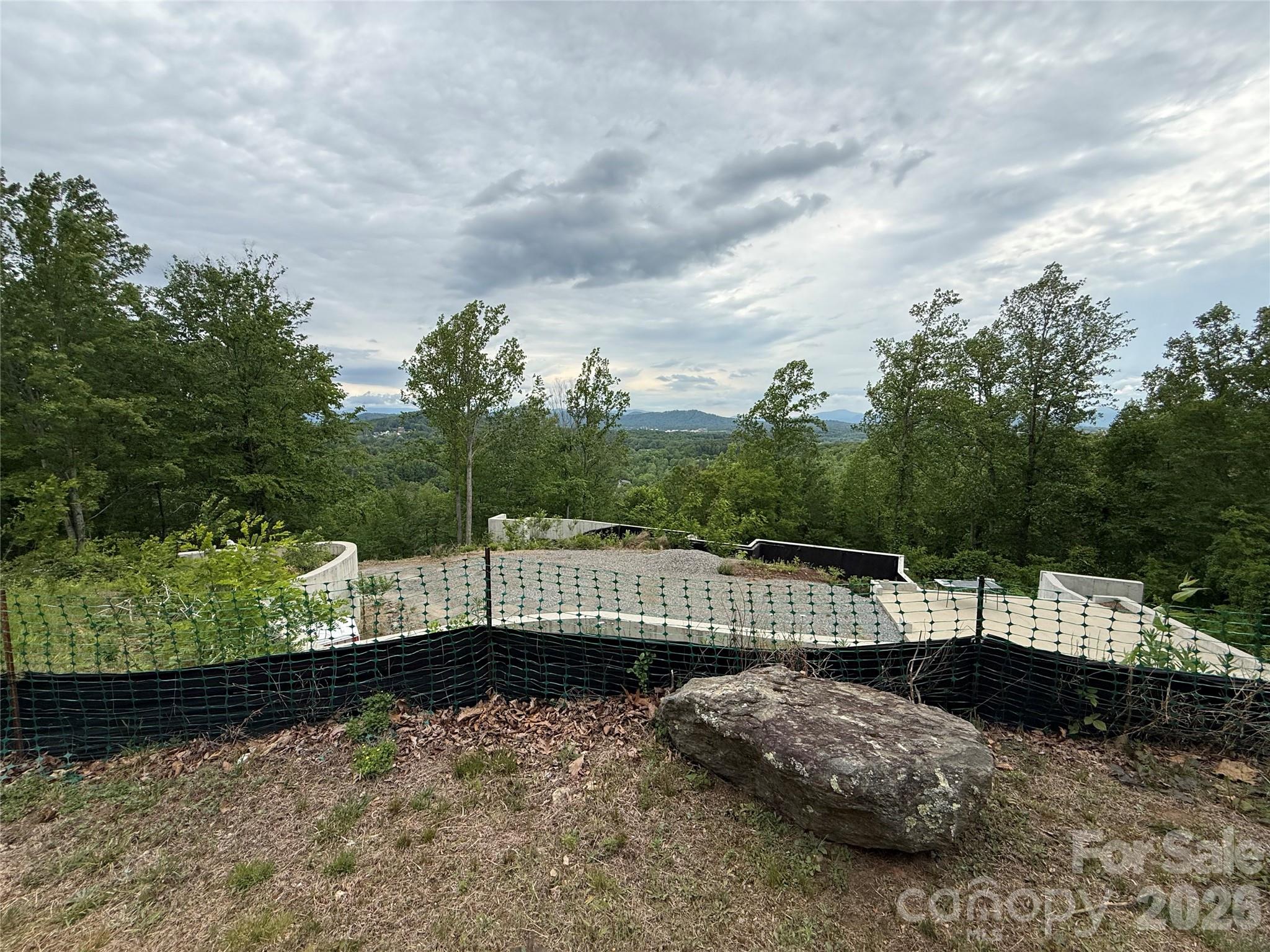 16 Ridge Pine Trail Property Photo 12
