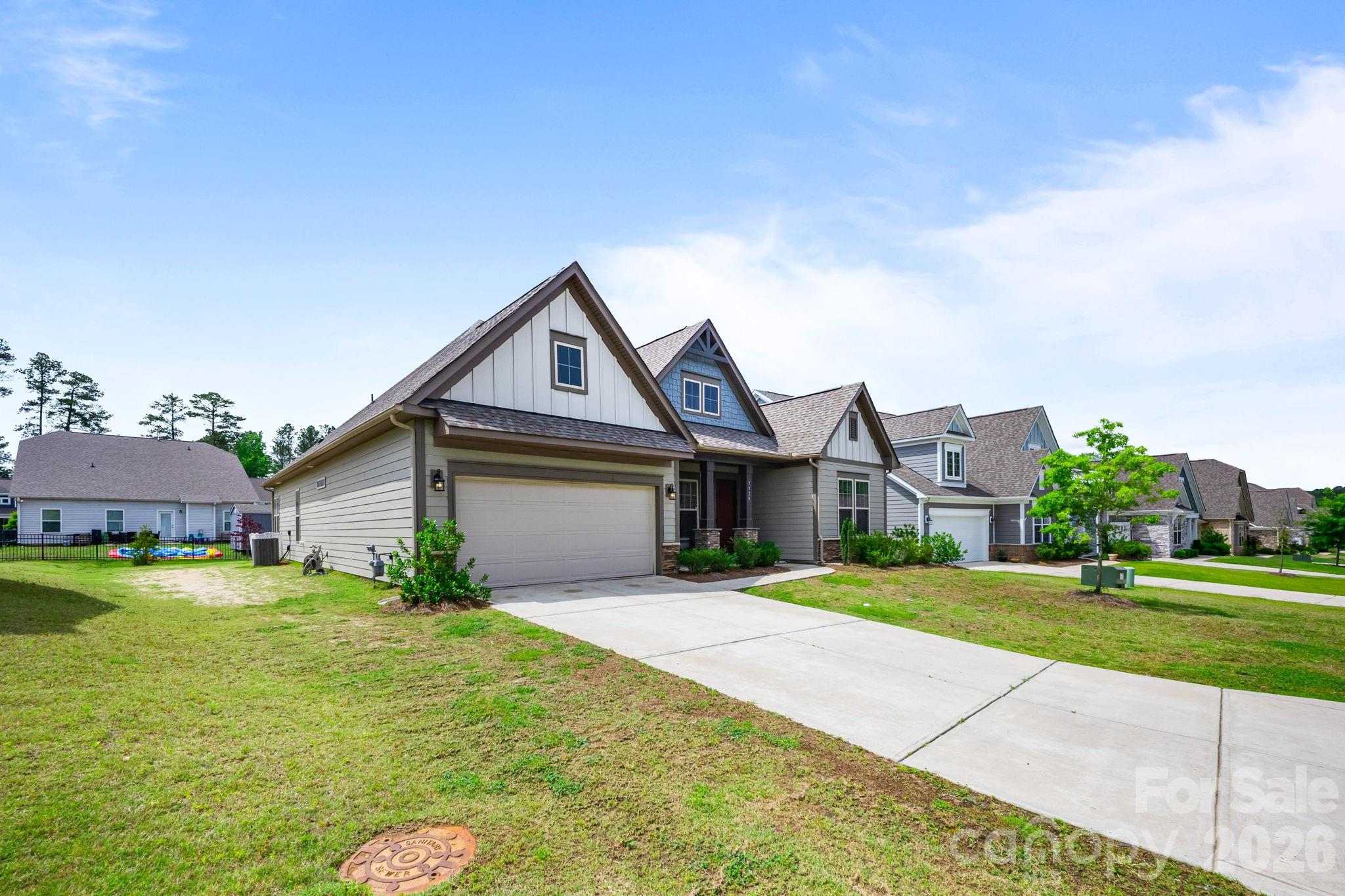 7920 Creek Park Drive Property Photo 2