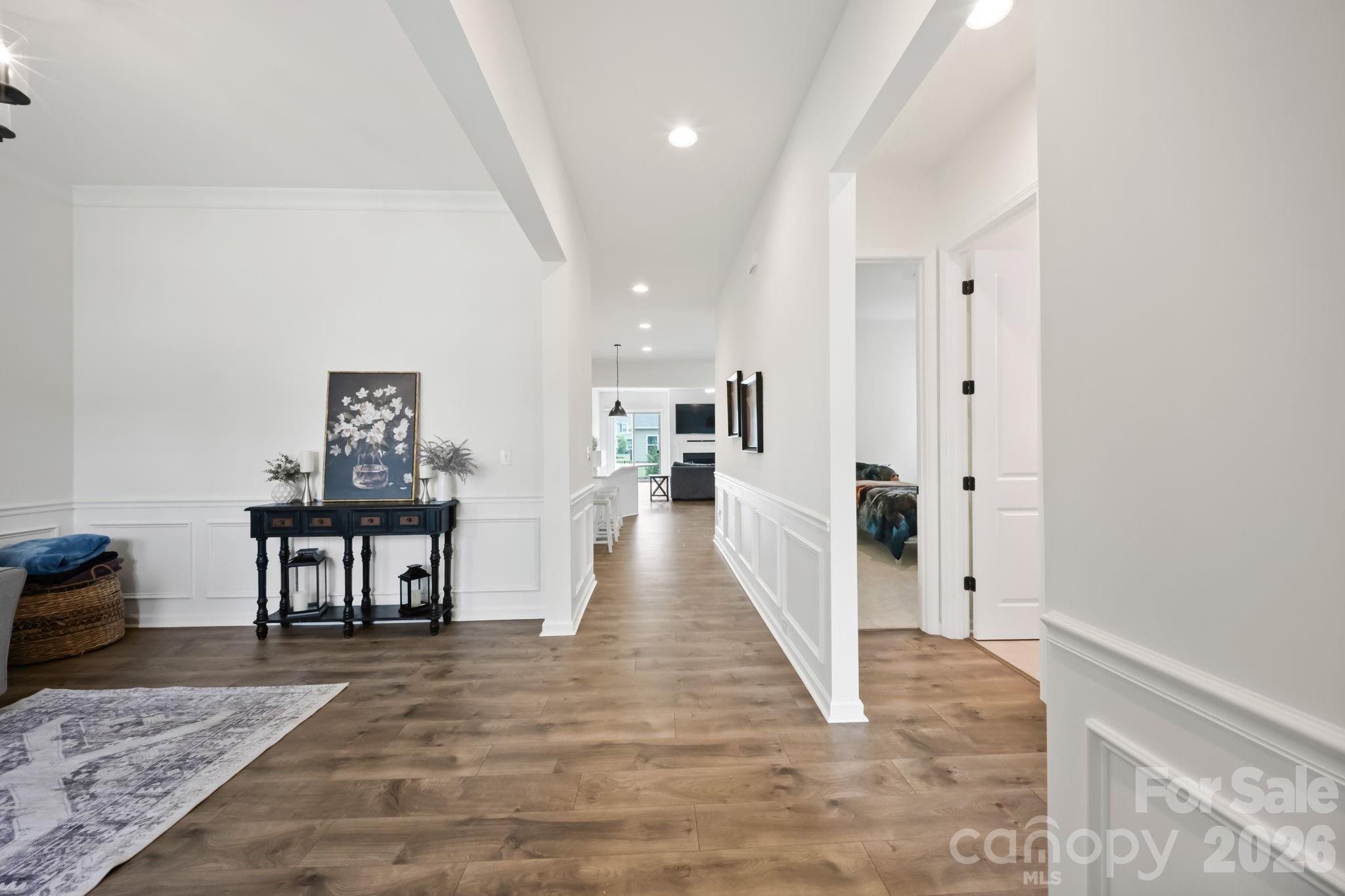 7920 Creek Park Drive Property Photo 6