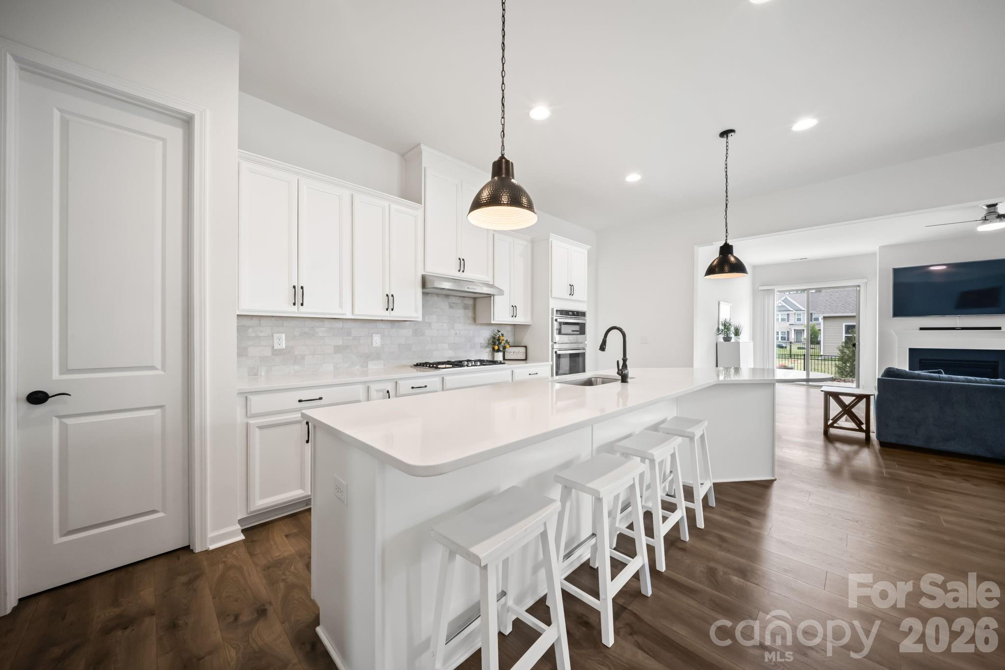 7920 Creek Park Drive Property Photo 10