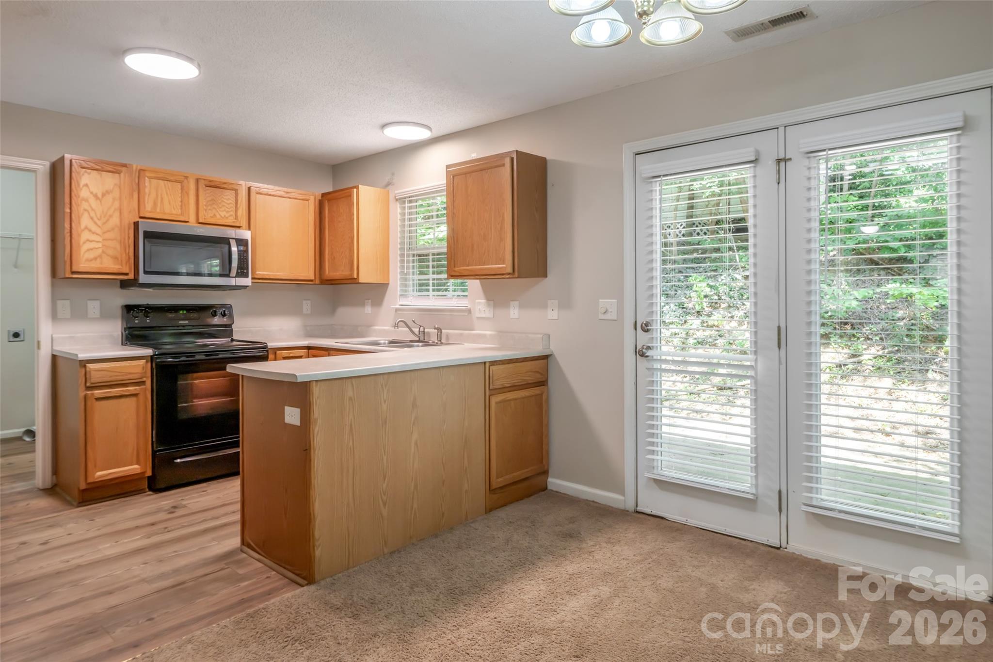 201 Birch Lane Property Photo 4