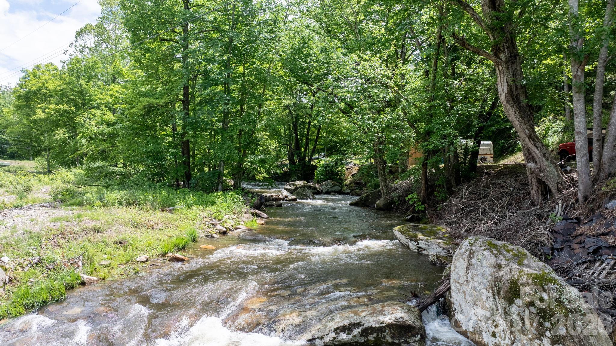 3206 Fork Mountain Road Property Photo 1