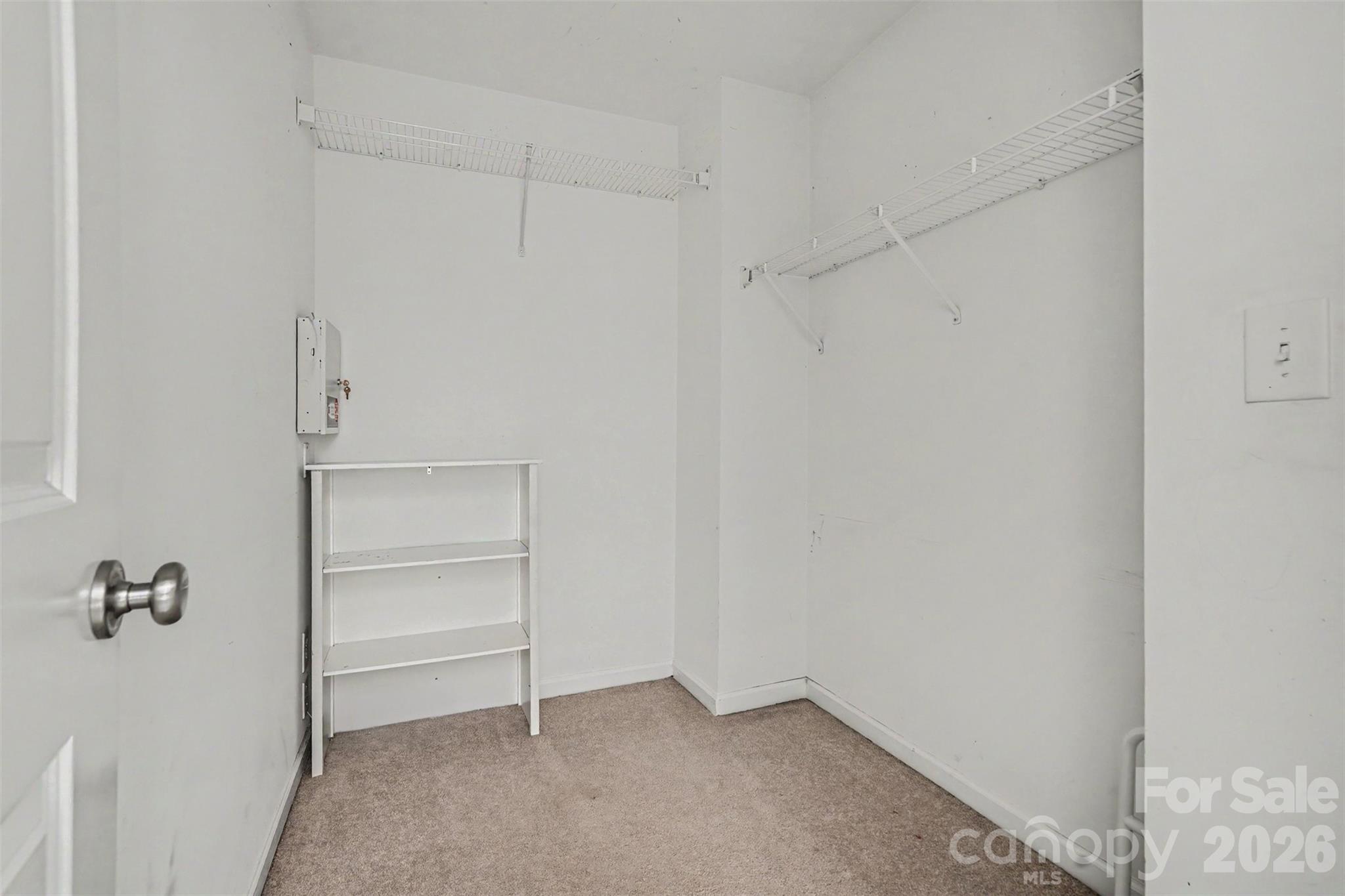 697 Yvonne Drive Property Photo 16
