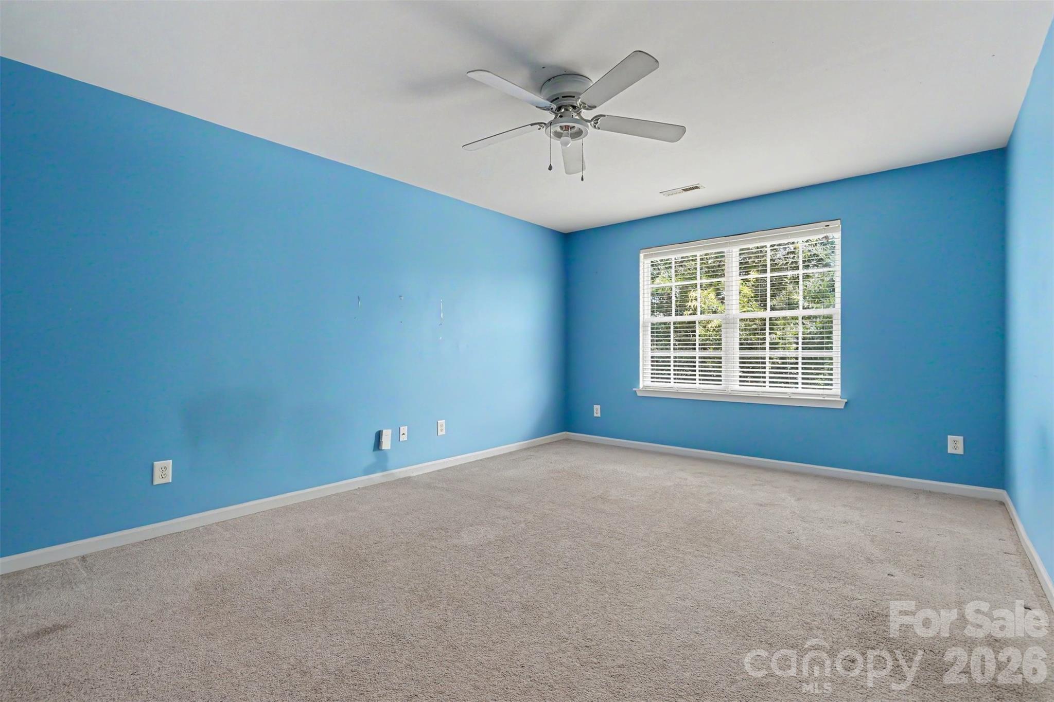 697 Yvonne Drive Property Photo 17