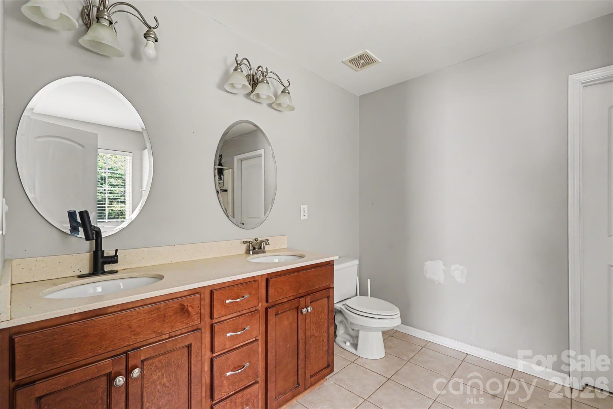 697 Yvonne Drive Property Photo 21
