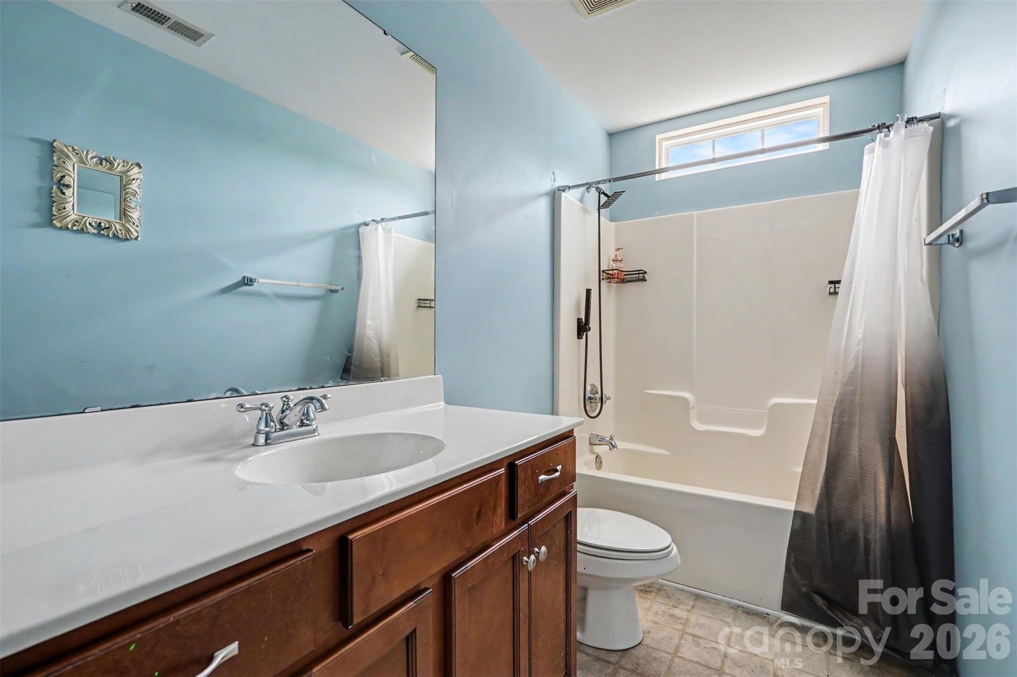 697 Yvonne Drive Property Photo 22