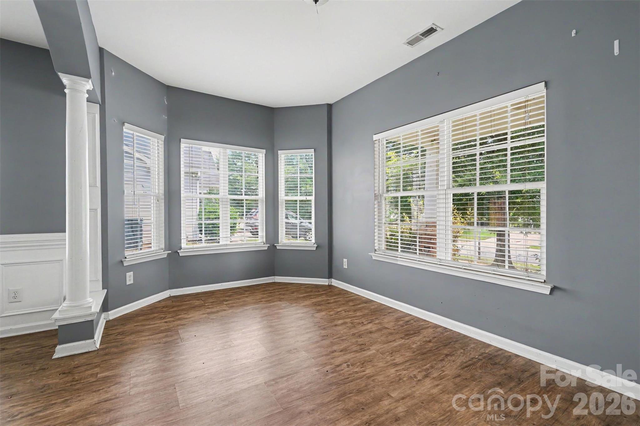 697 Yvonne Drive Property Photo 28