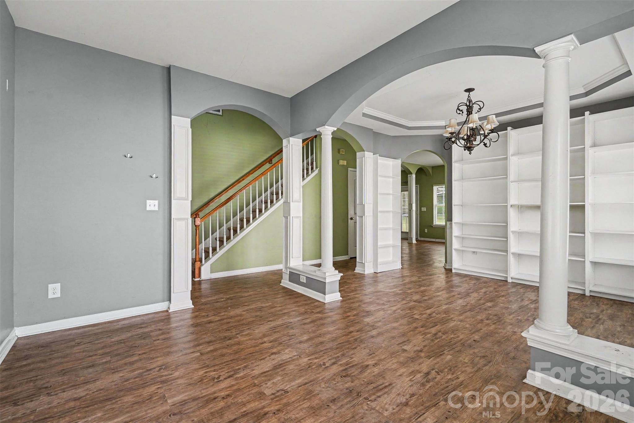 697 Yvonne Drive Property Photo 29