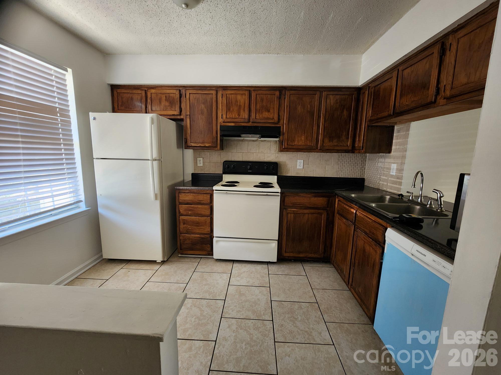 529 Lex Drive Property Photo 2