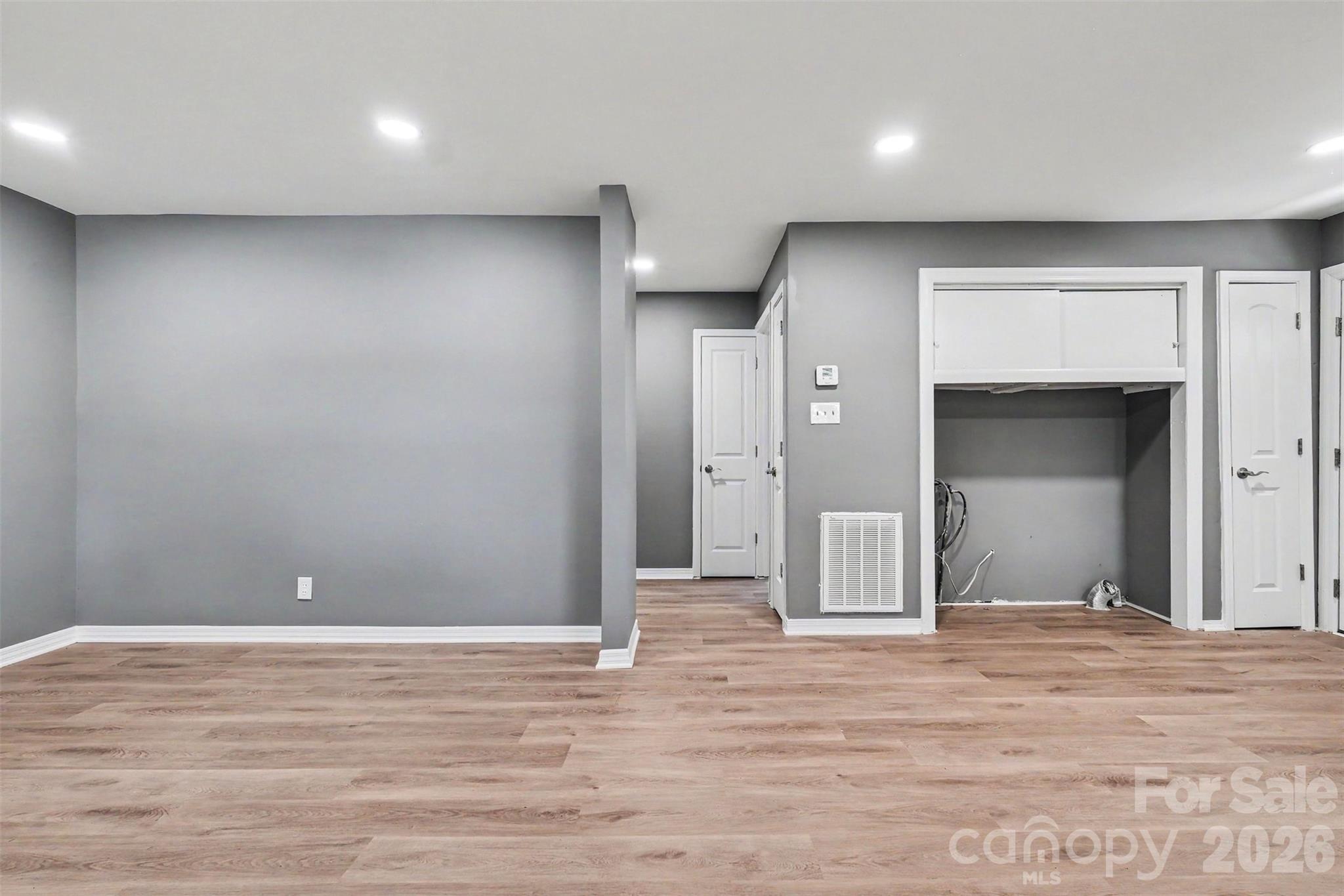 5475 Bertie Avenue Property Photo 6