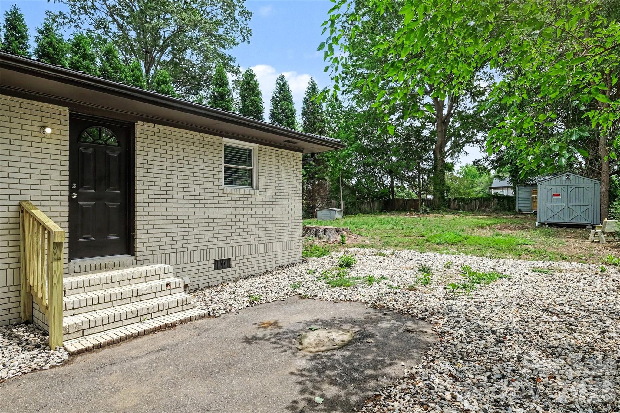 5475 Bertie Avenue Property Photo 19