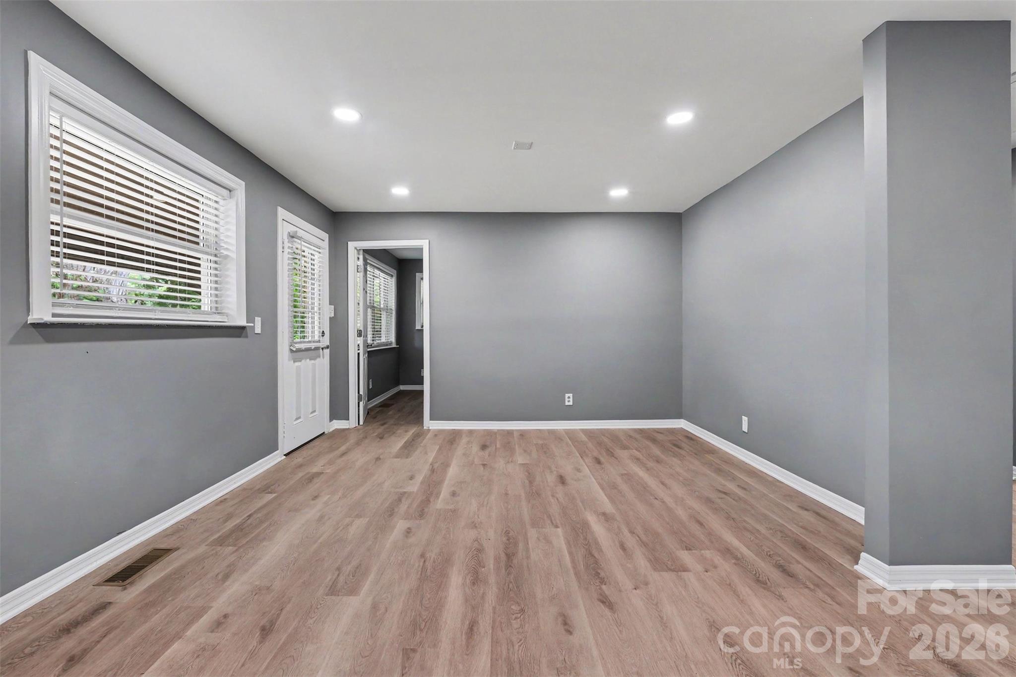 5475 Bertie Avenue Property Photo 21