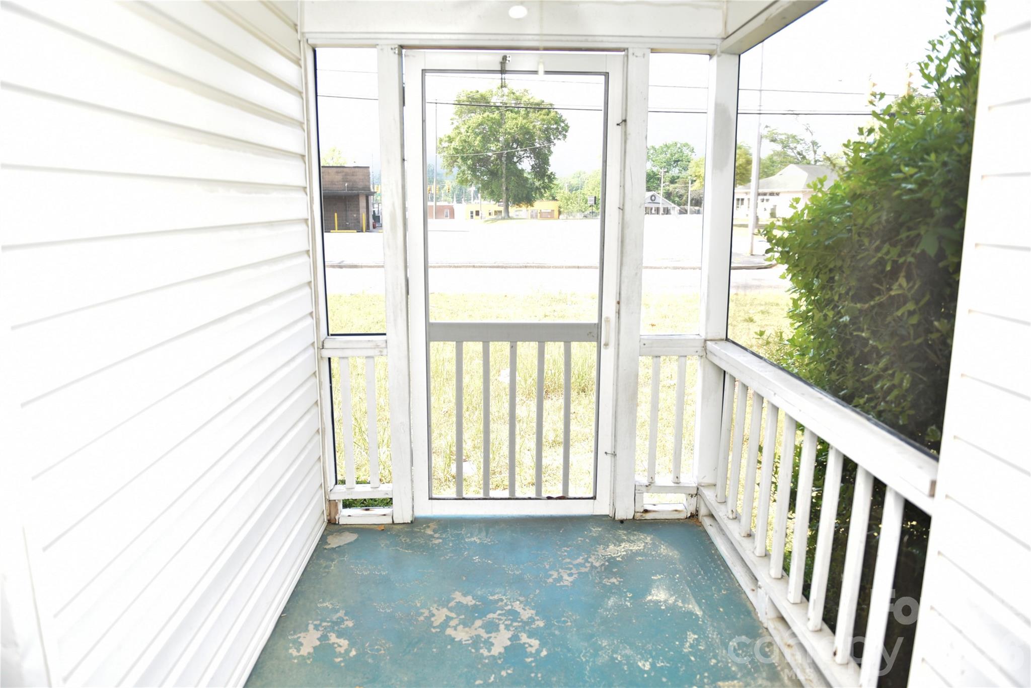 500 Godwin Avenue Property Photo 21