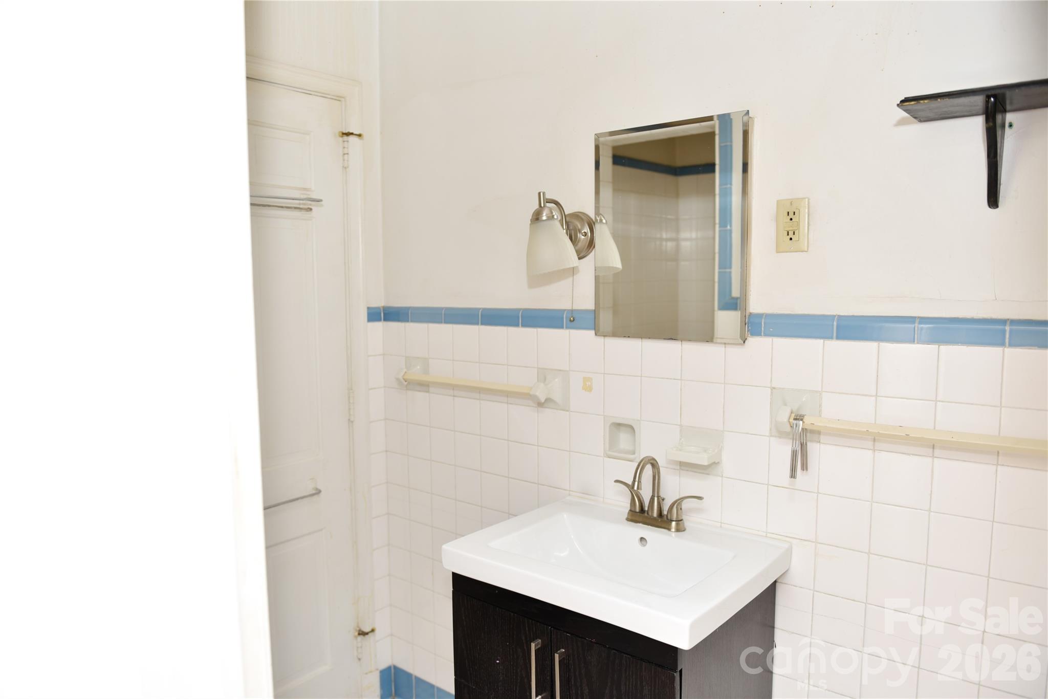 500 Godwin Avenue Property Photo 23