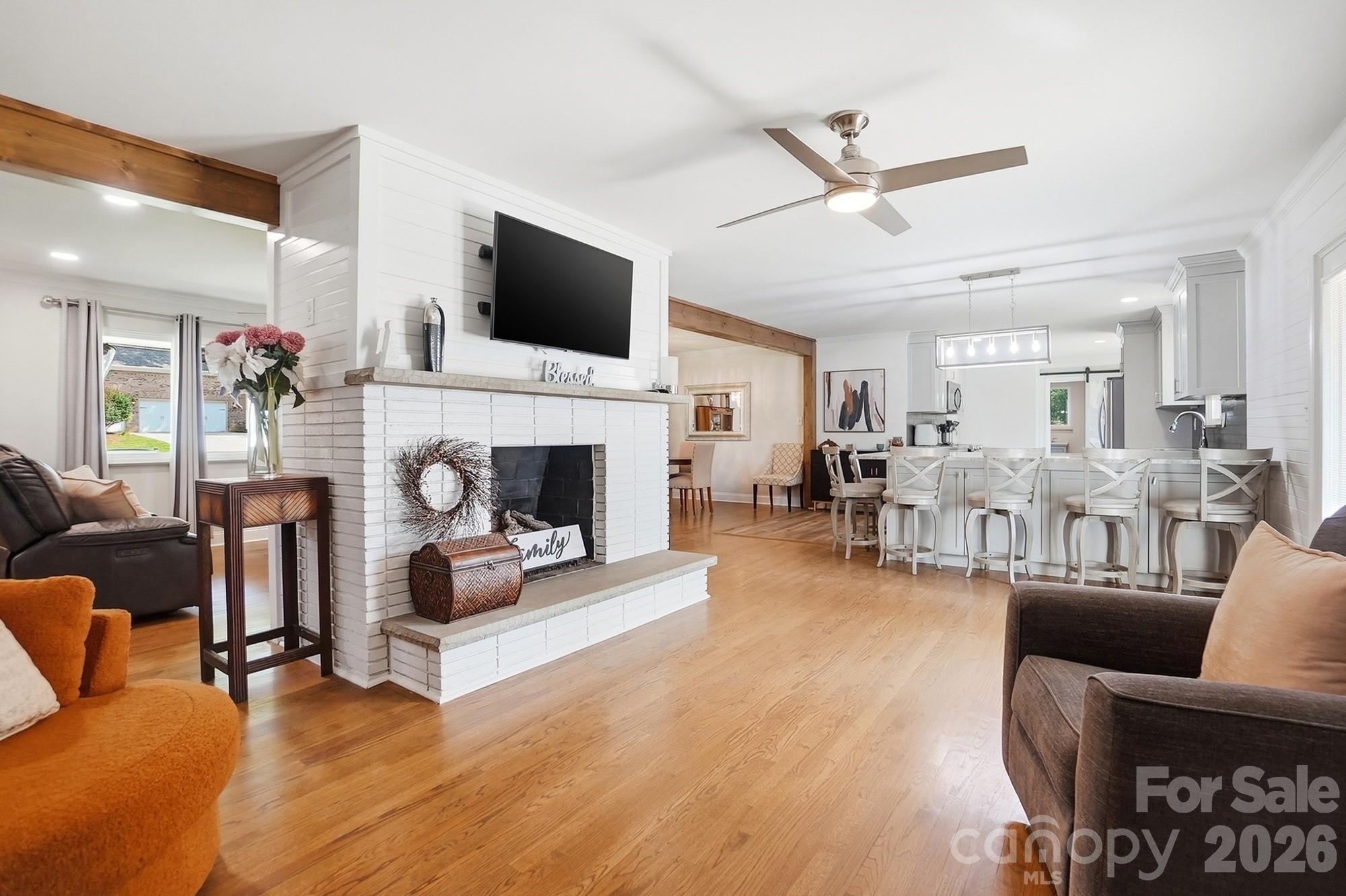 1405 Colony Road Property Photo 4