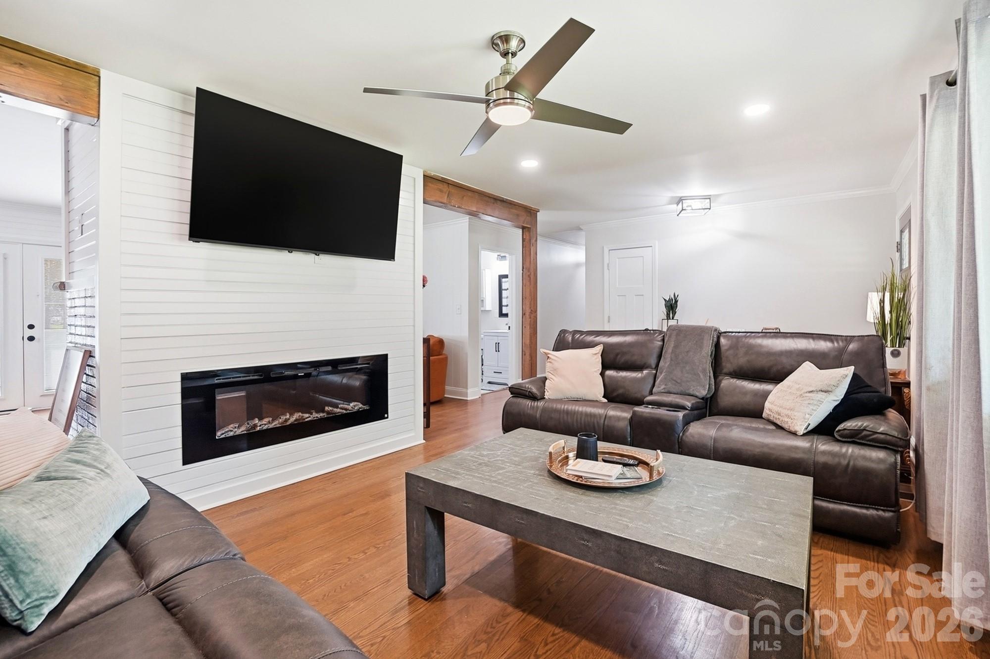 1405 Colony Road Property Photo 9