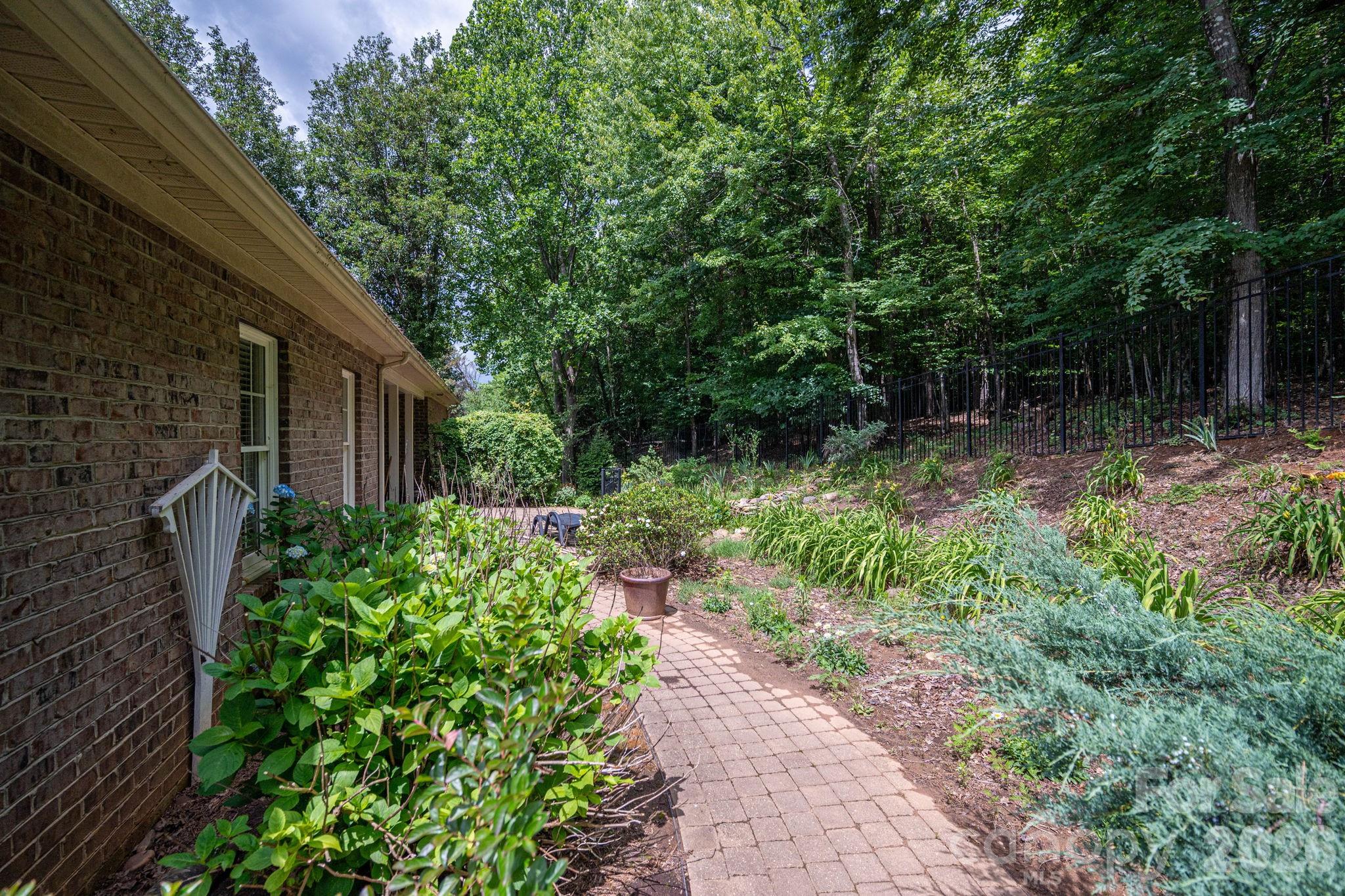 116 28th Avenue Property Photo 40