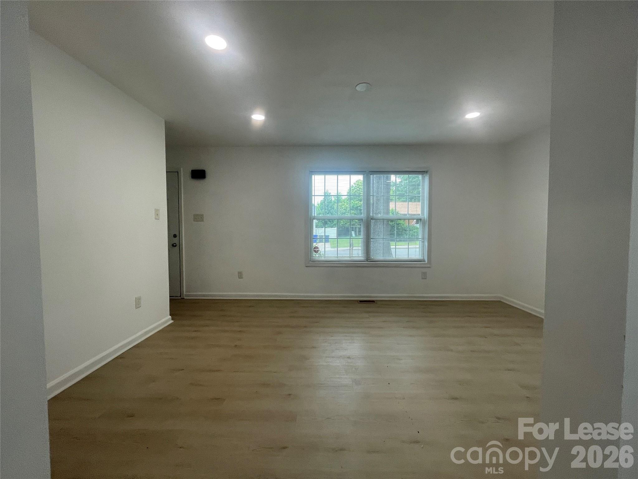 100 Gibson Park Drive B Property Photo 4