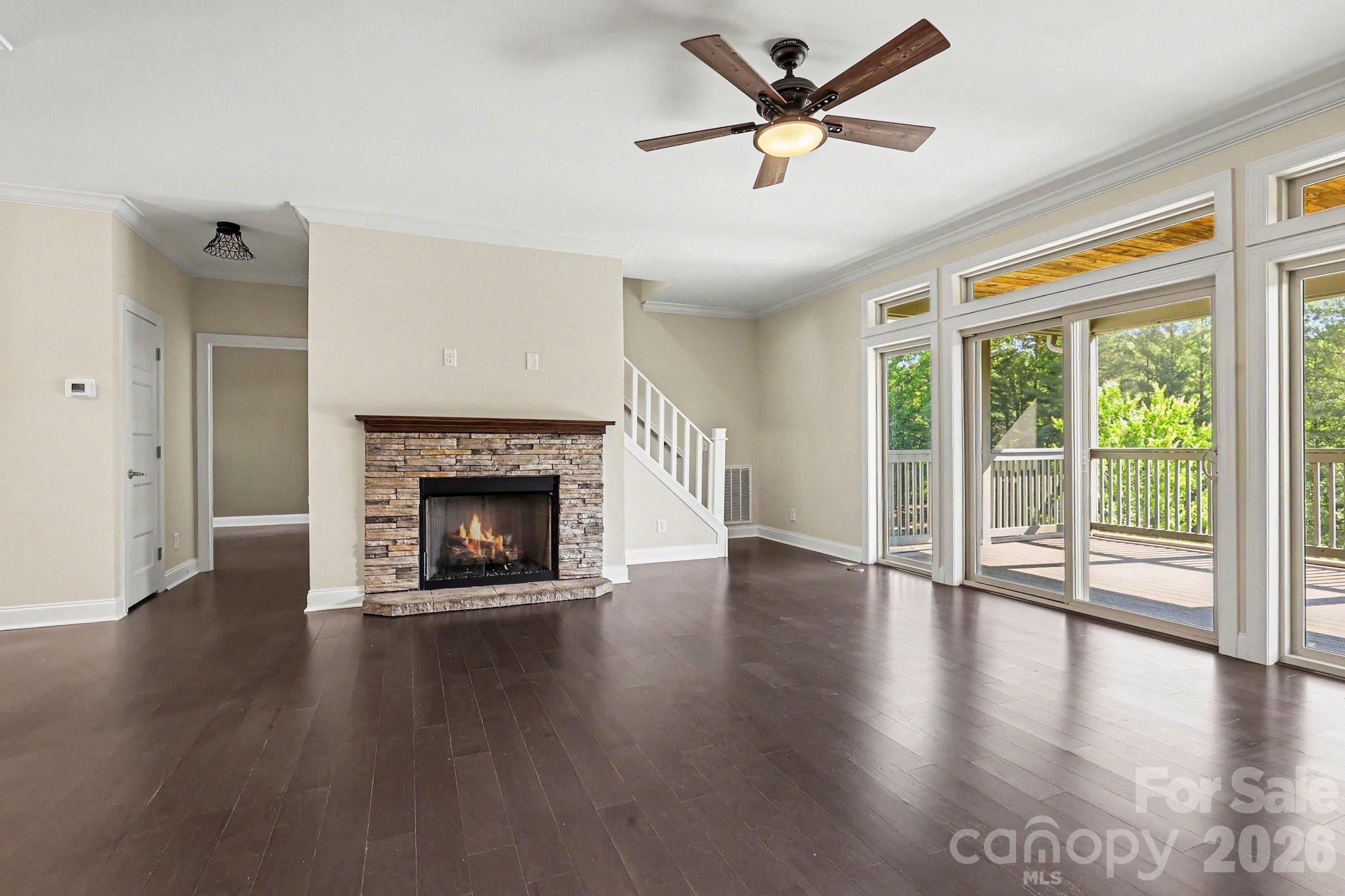 168 Triple Fairways Drive Property Photo 3