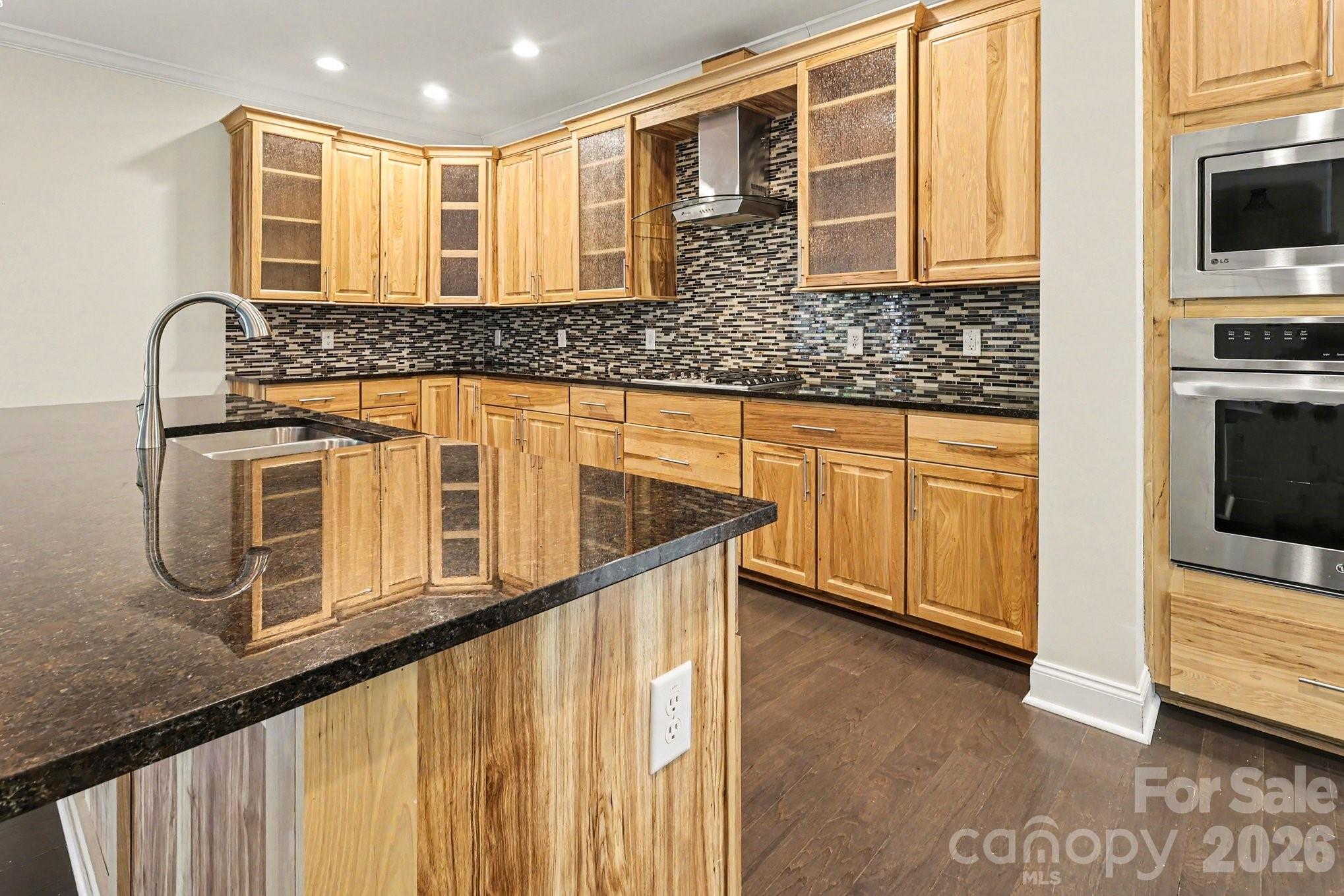 168 Triple Fairways Drive Property Photo 9