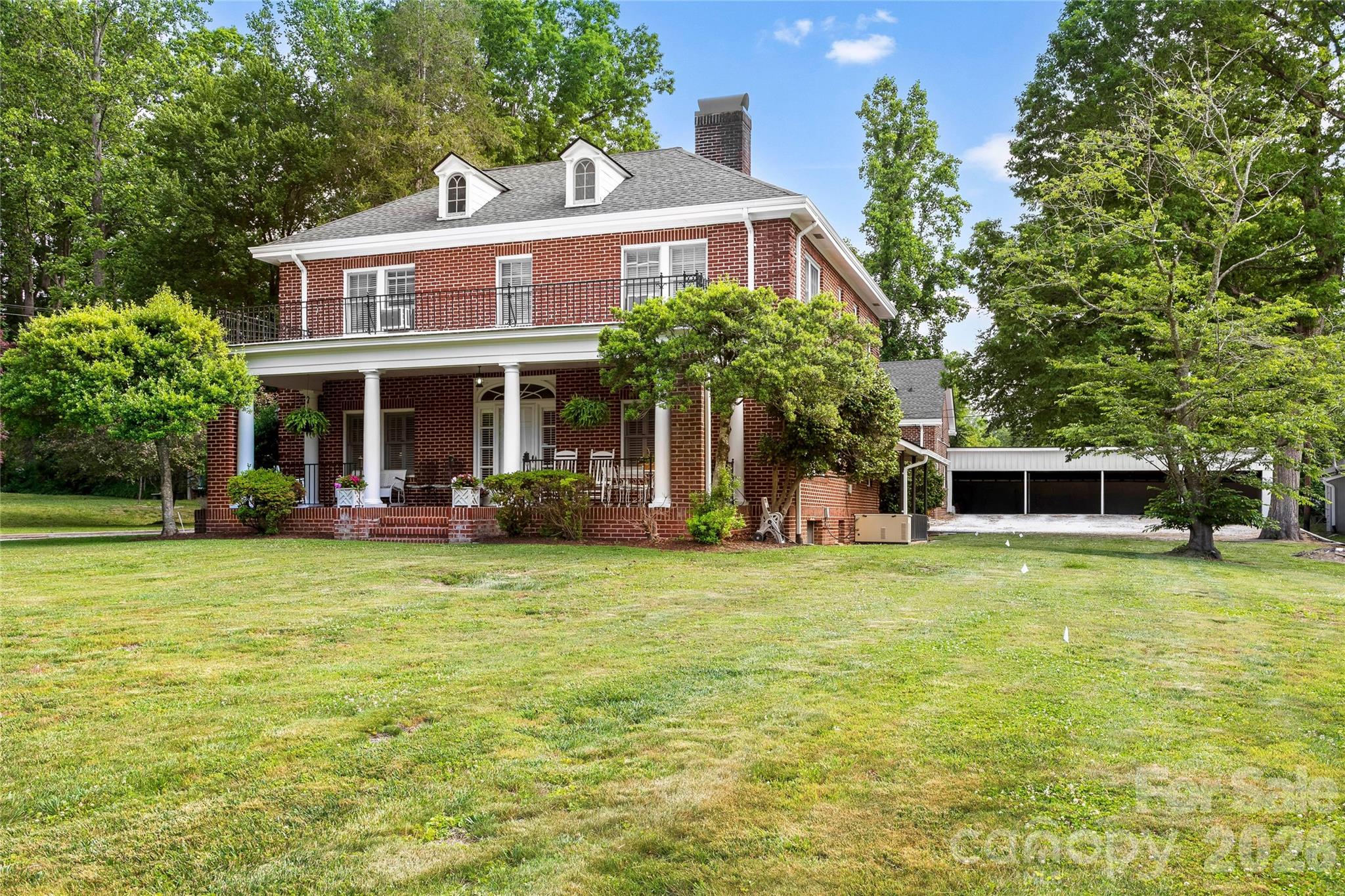 1518 Greenville Highway Property Photo 4