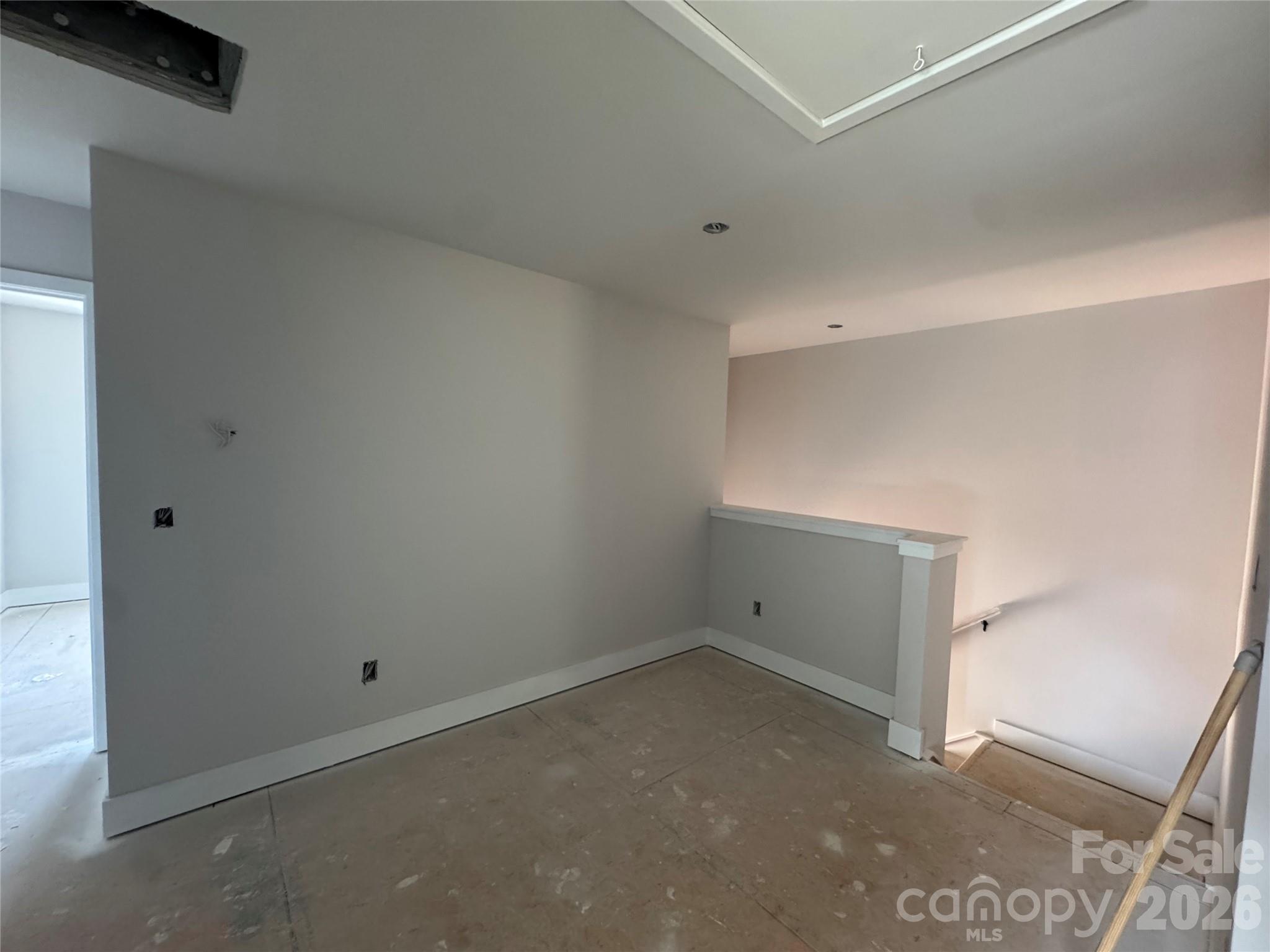 708 Inwood Hill Drive 12 Property Photo 16
