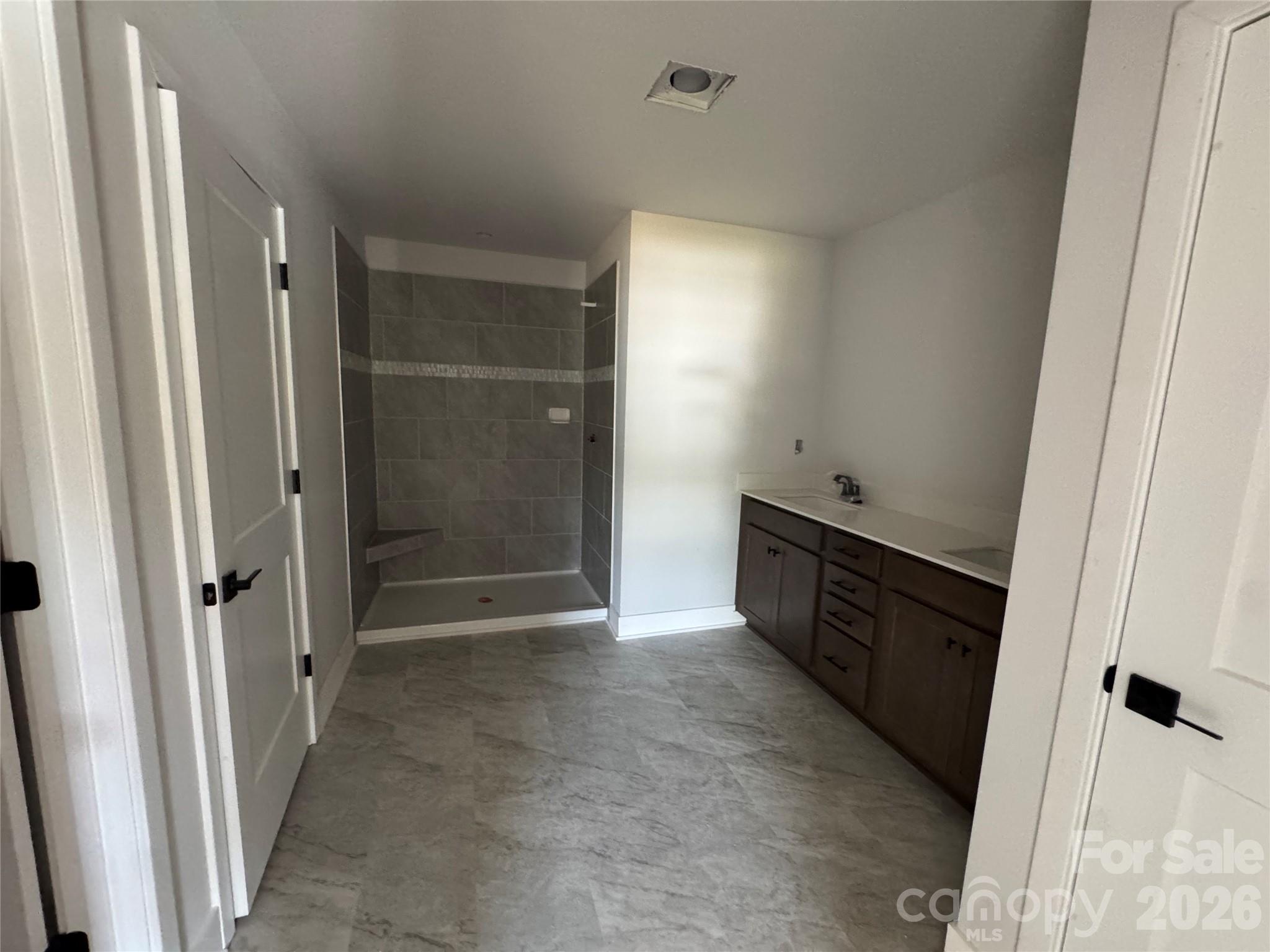 708 Inwood Hill Drive 12 Property Photo 21