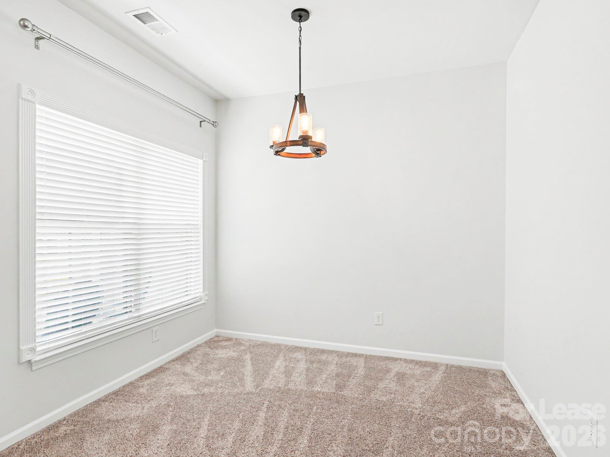 12411 Stratfield Place Circle Property Photo 5