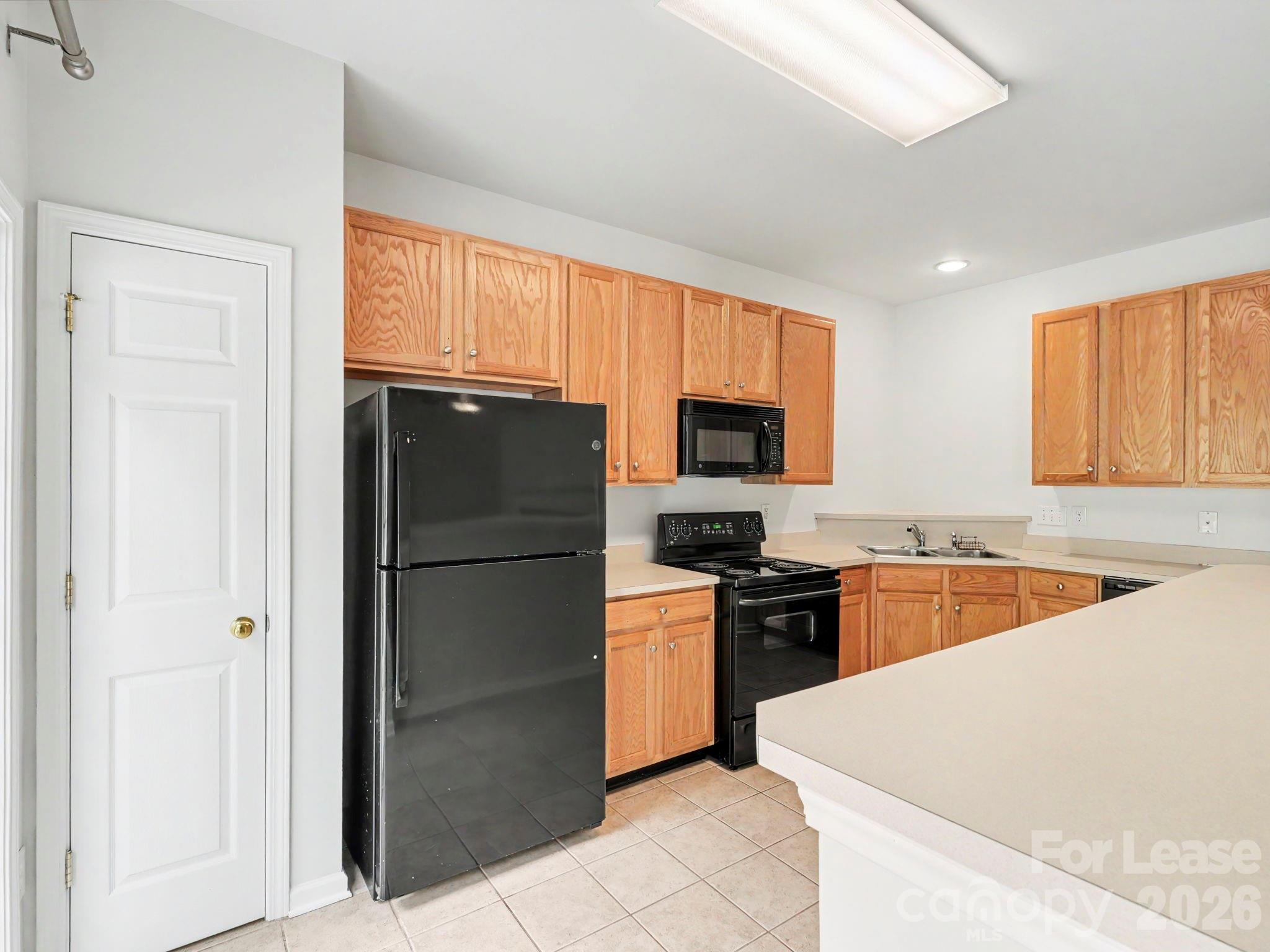 12411 Stratfield Place Circle Property Photo 11
