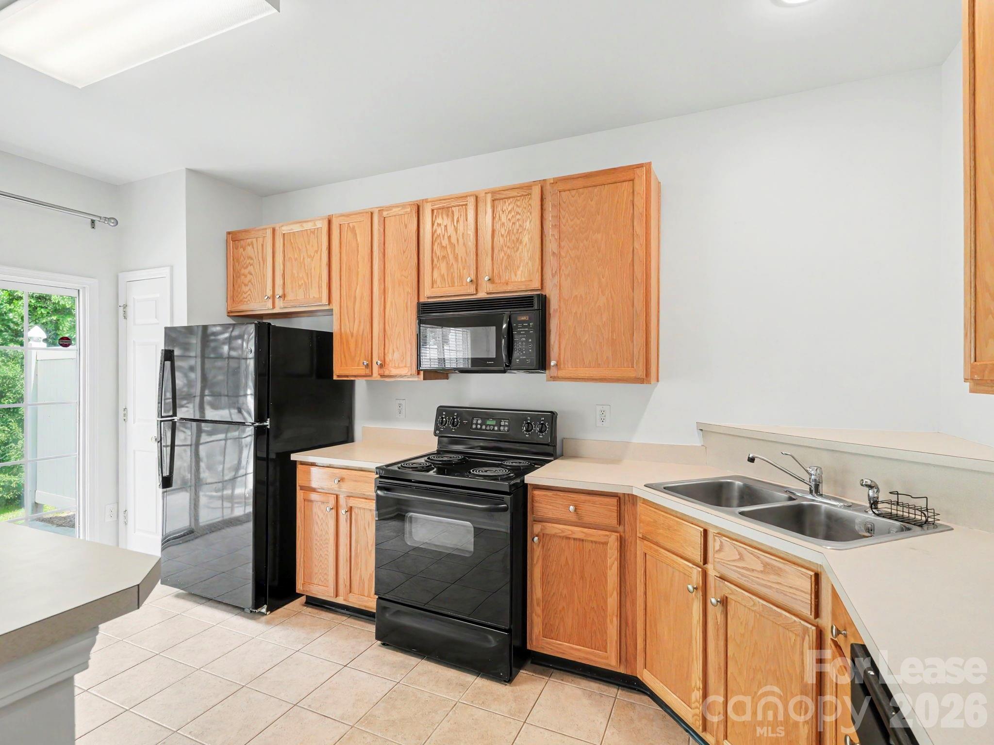 12411 Stratfield Place Circle Property Photo 12