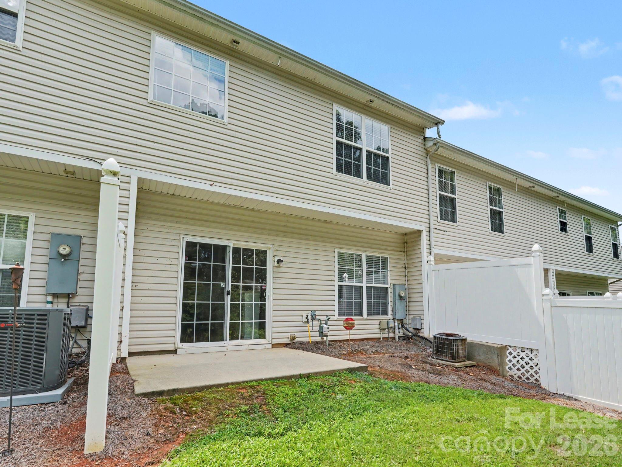 12411 Stratfield Place Circle Property Photo 18