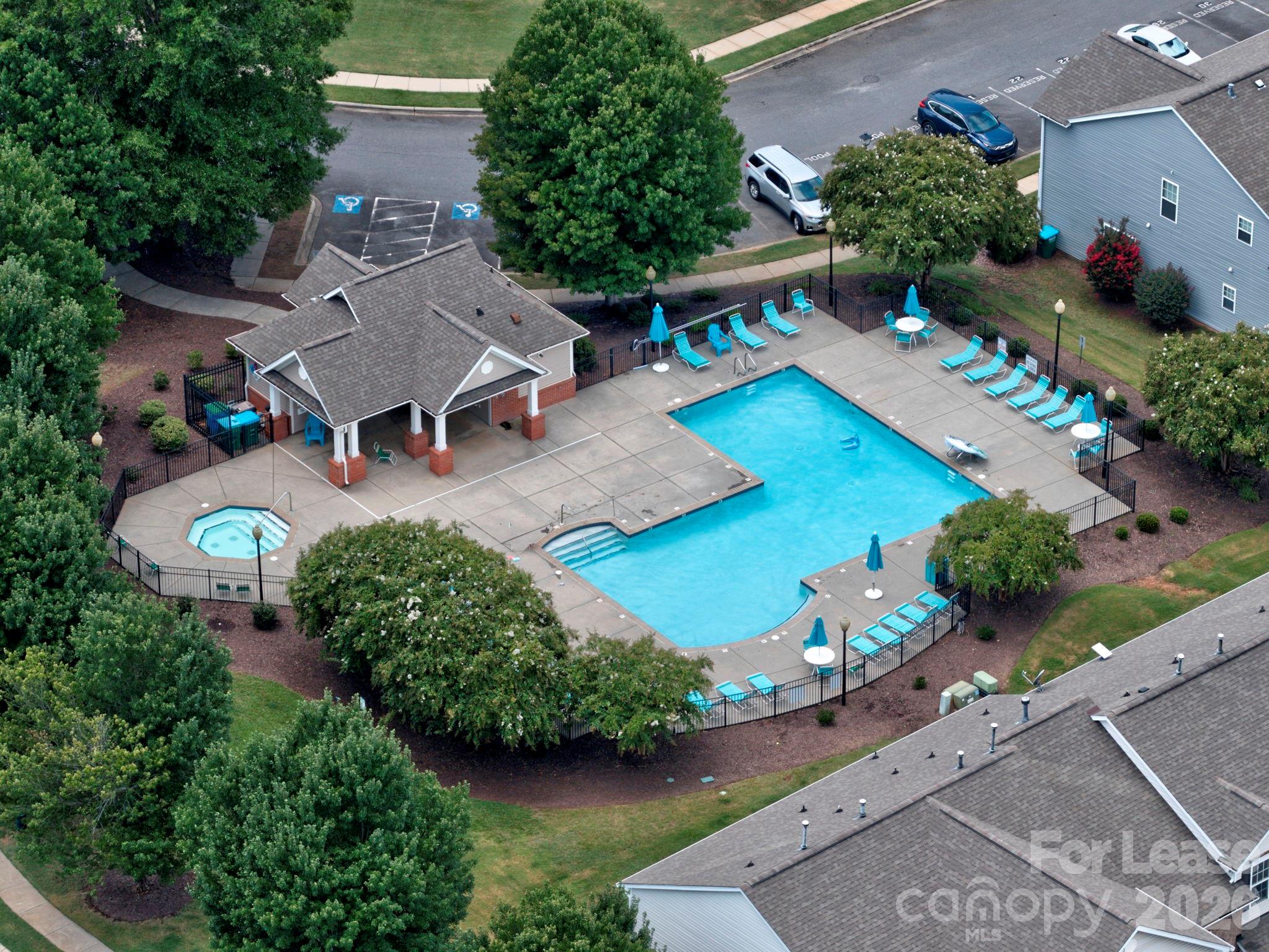 12411 Stratfield Place Circle Property Photo 24