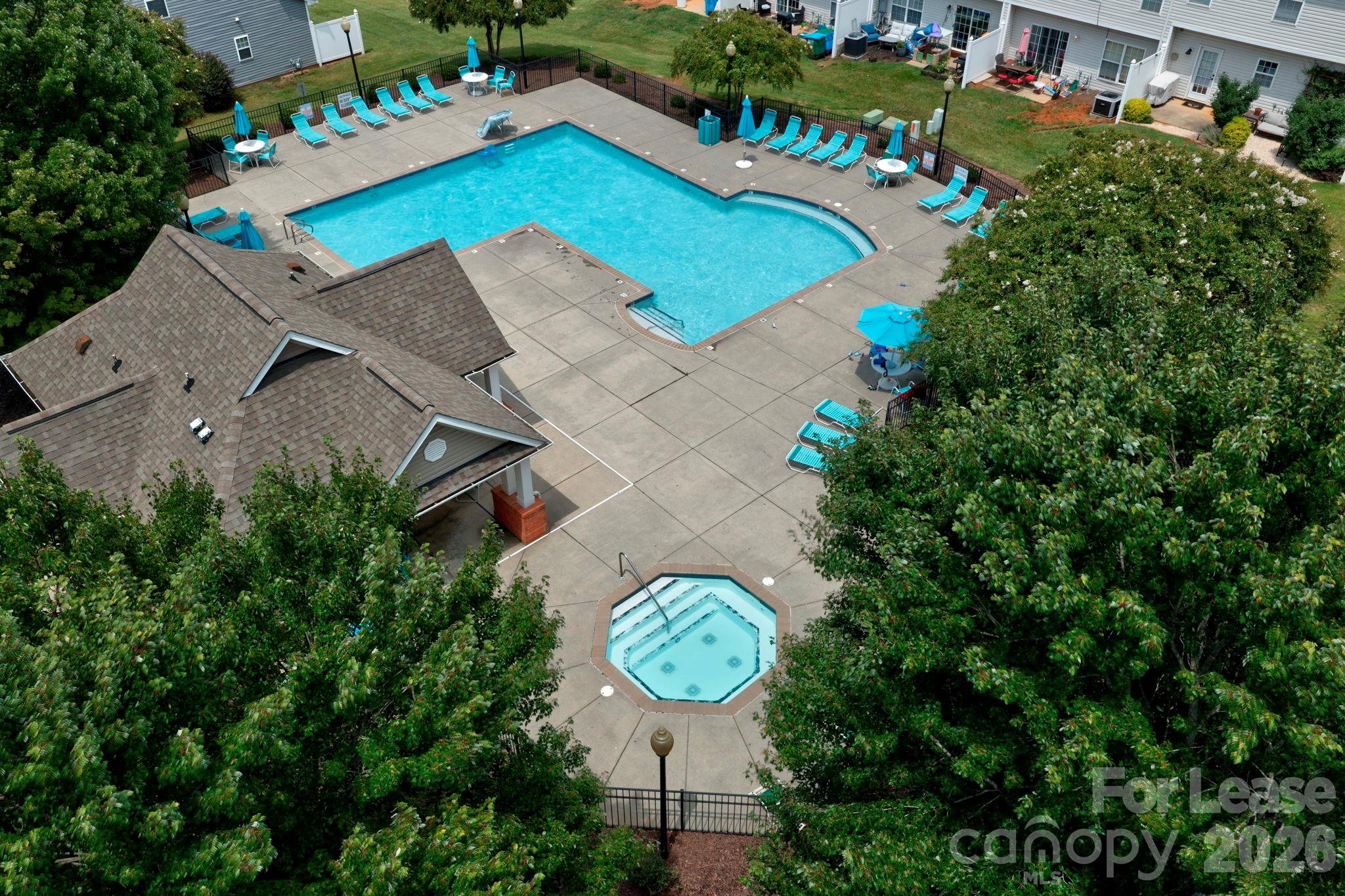 12411 Stratfield Place Circle Property Photo 27