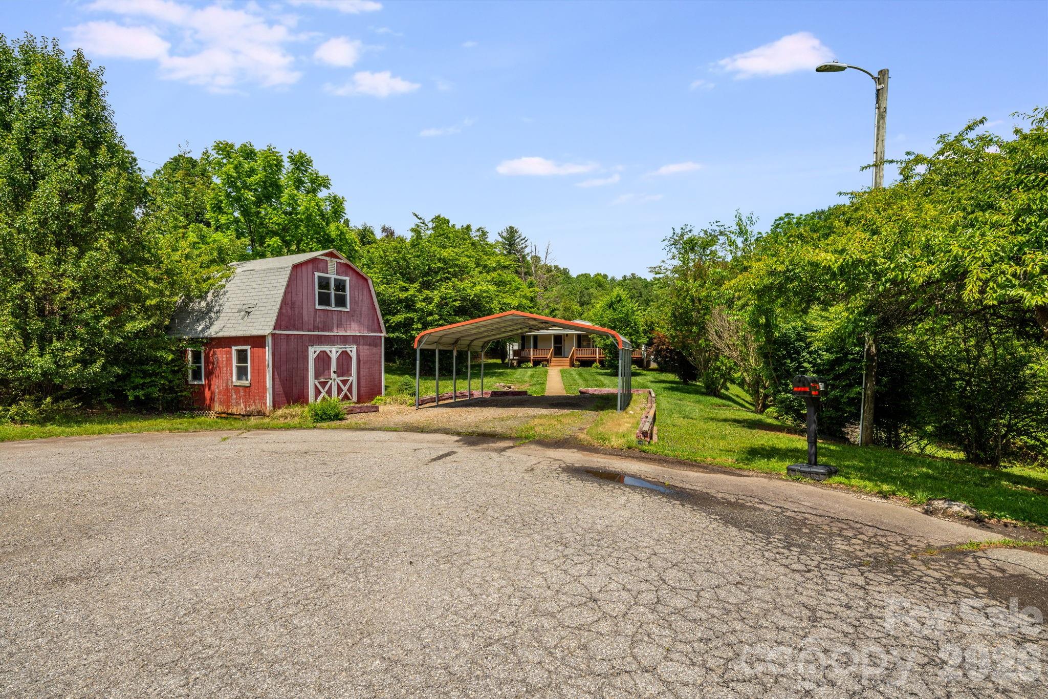 234 White Clover Lane Property Photo 28