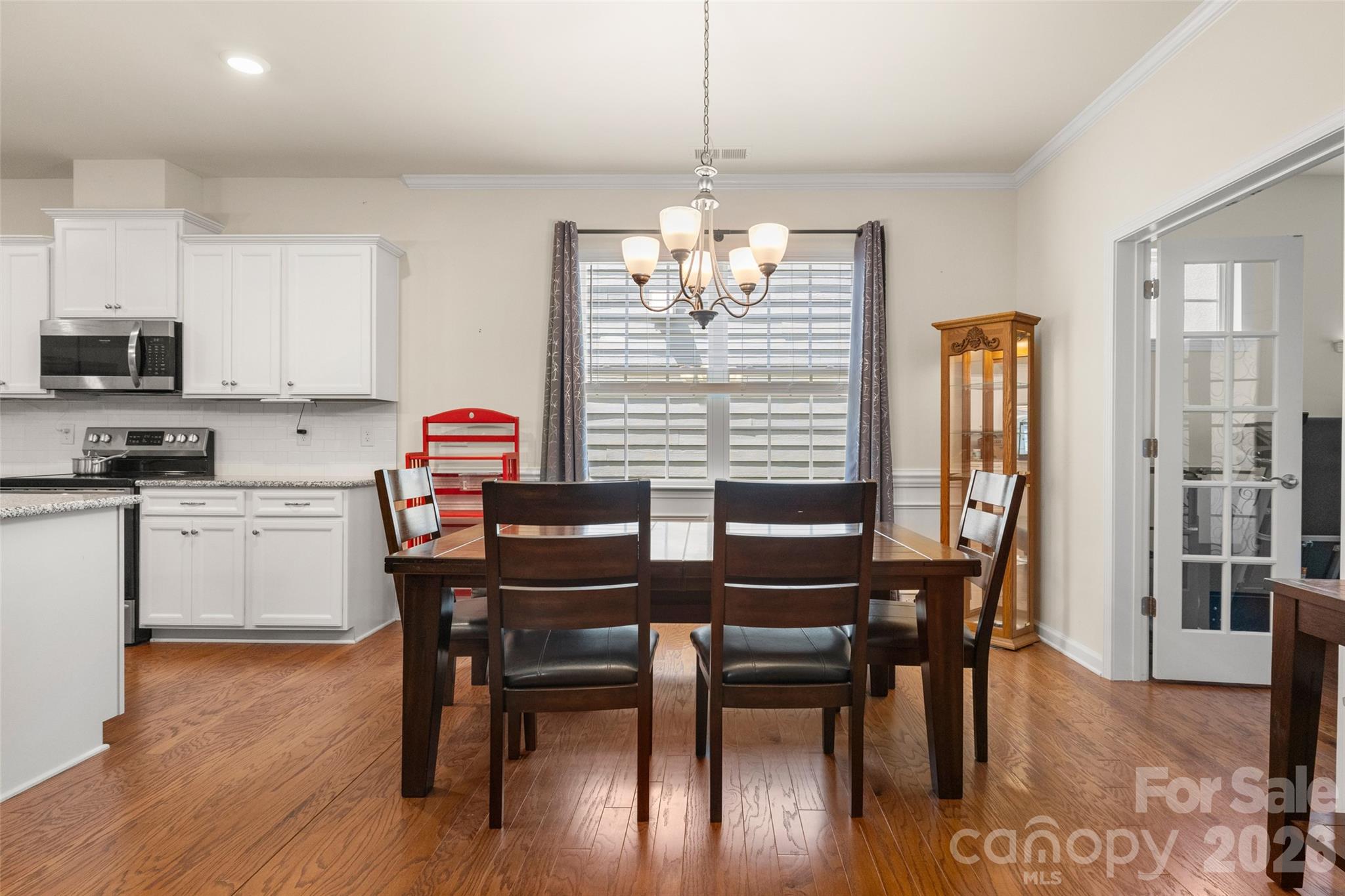 9053 Blue Dasher Drive Property Photo 11