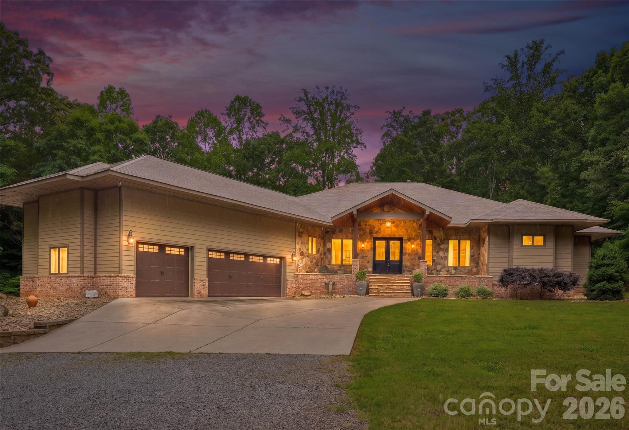 9860 Harvest Lane Property Photo 1