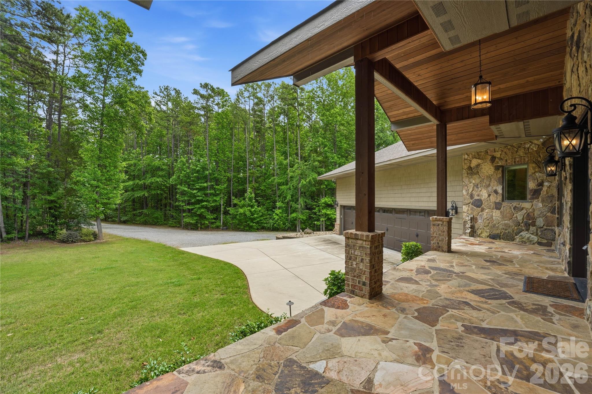9860 Harvest Lane Property Photo 4