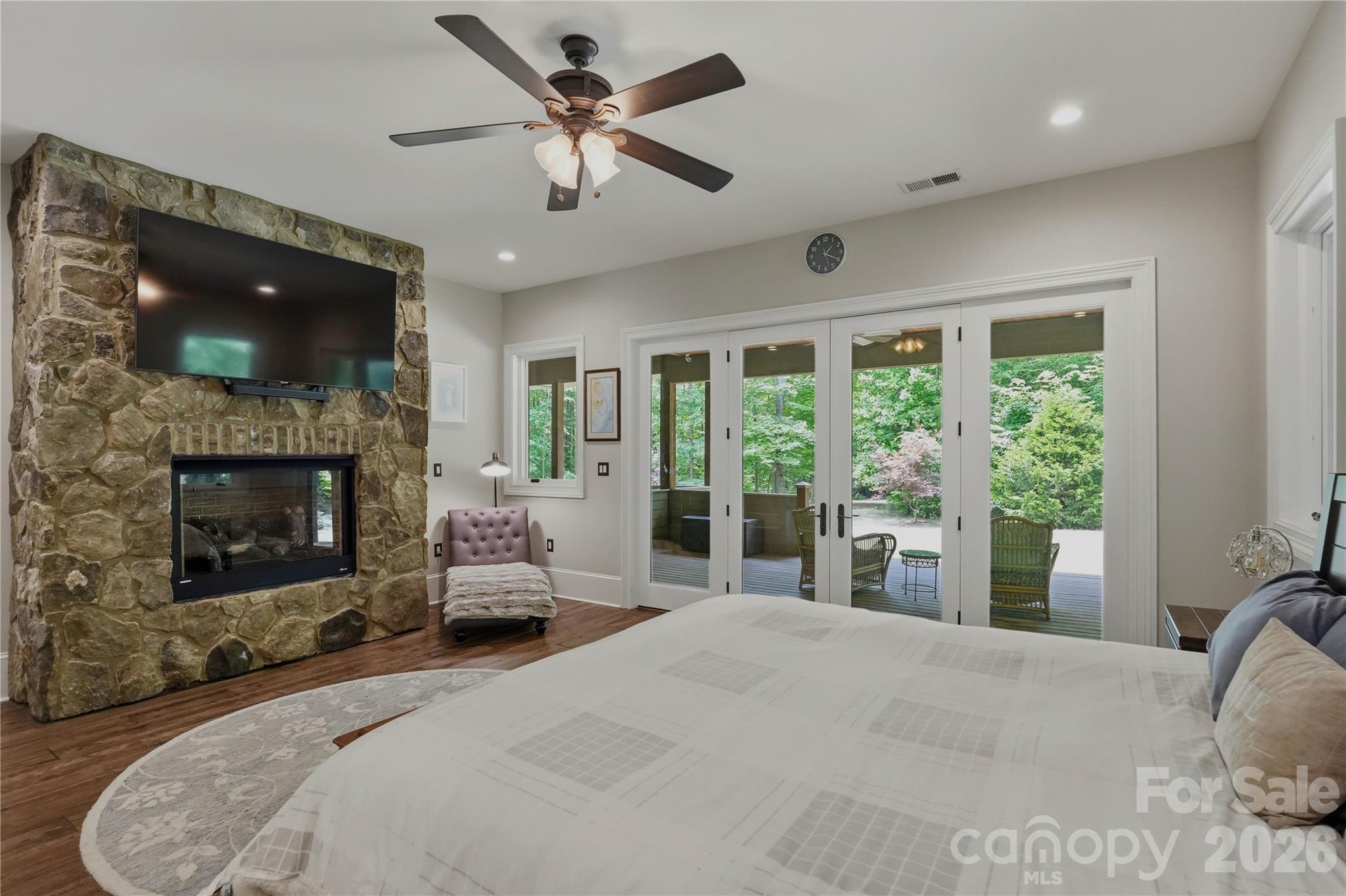 9860 Harvest Lane Property Photo 17