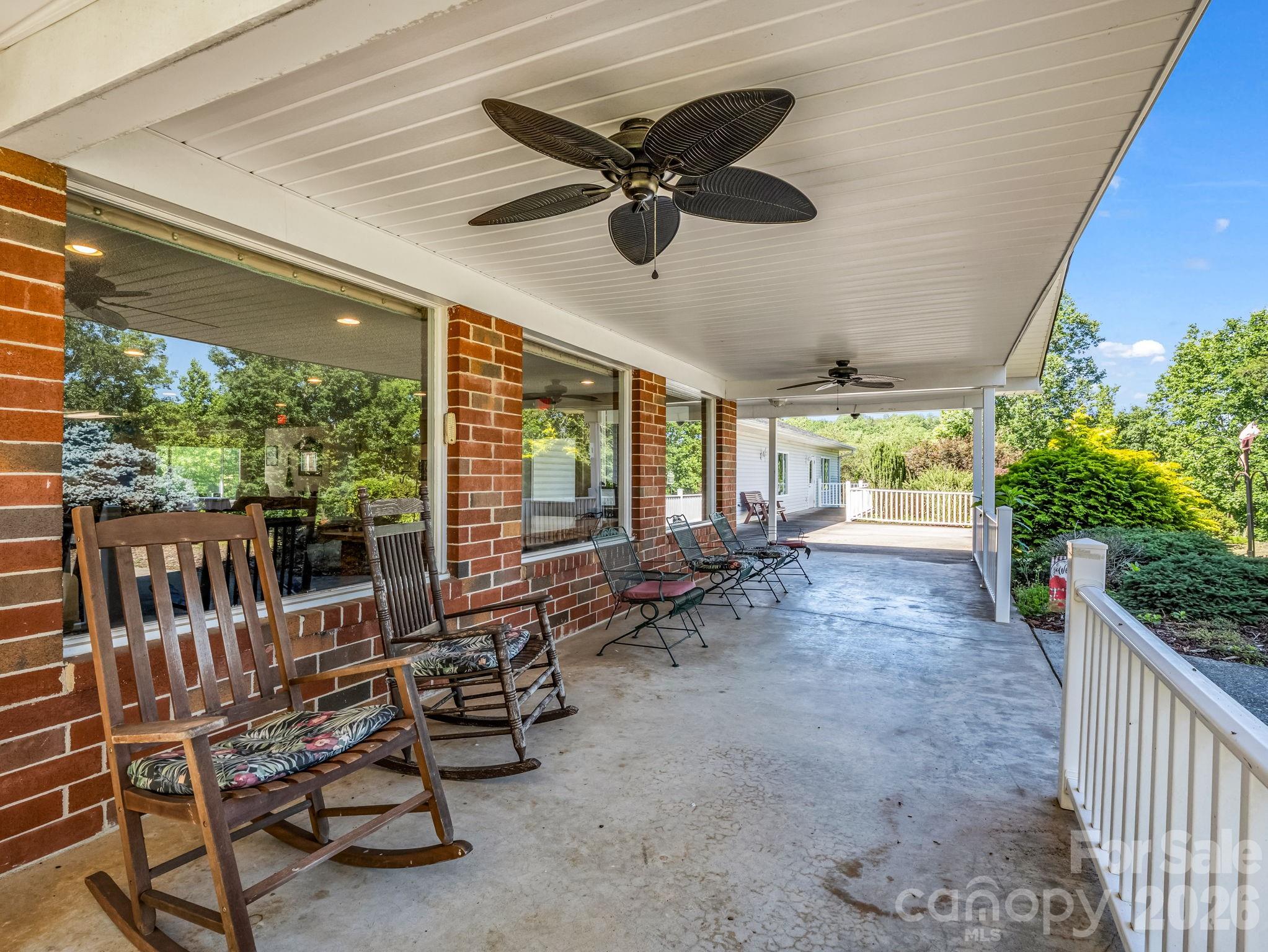 354 Woodland Drive Property Photo 5