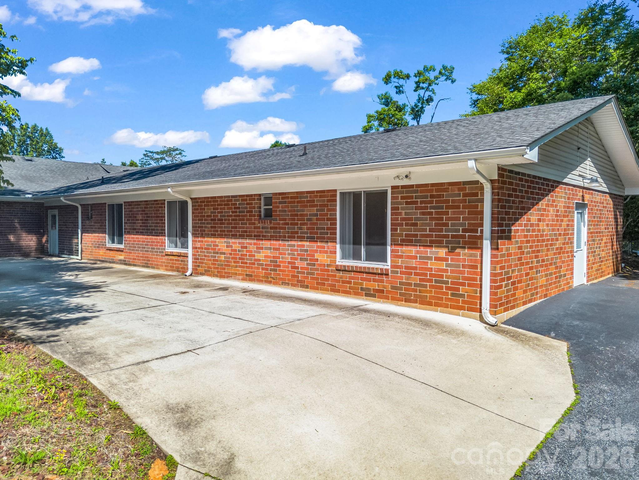 354 Woodland Drive Property Photo 7