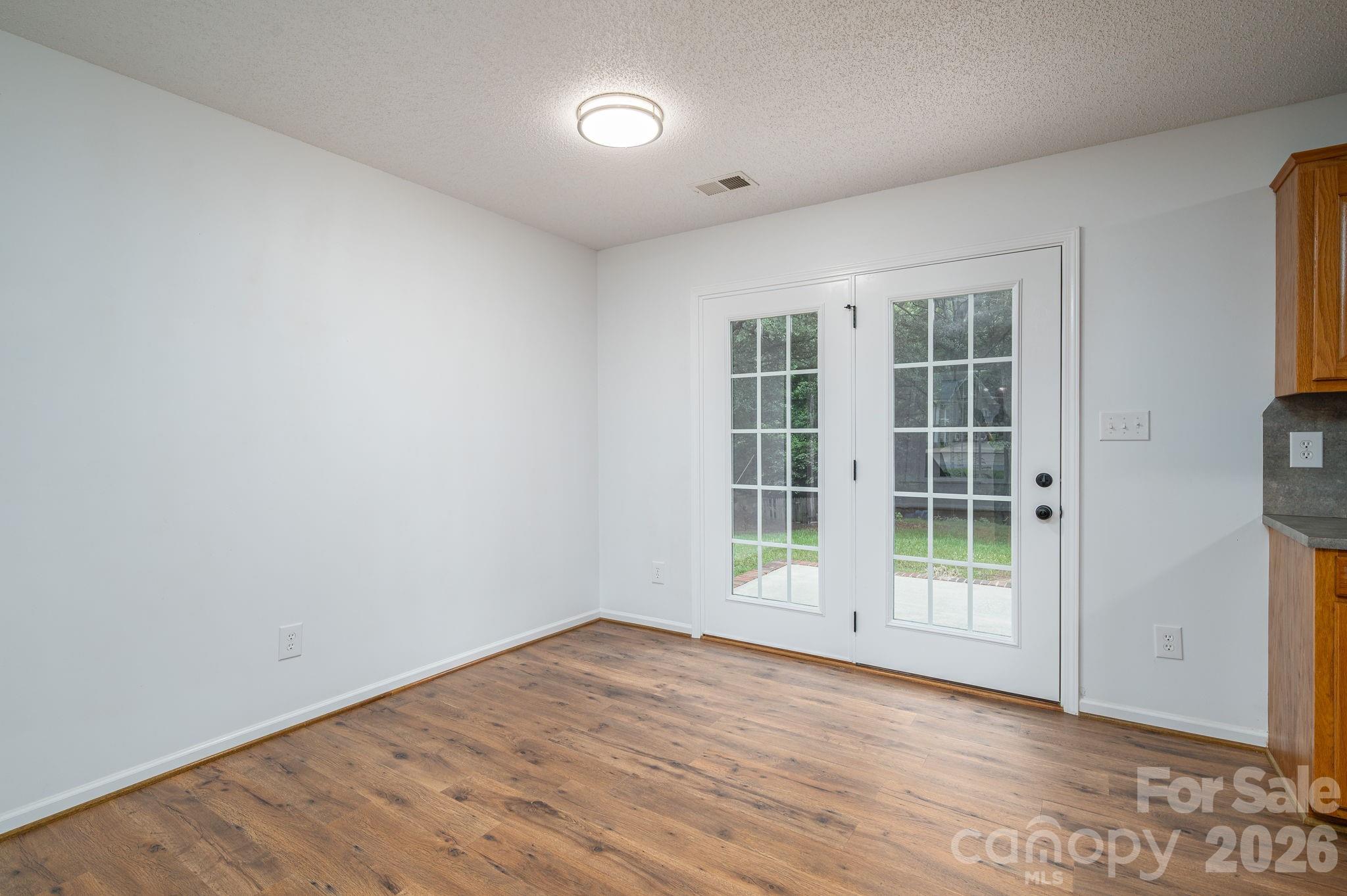 304 Springhill Lane Property Photo 14
