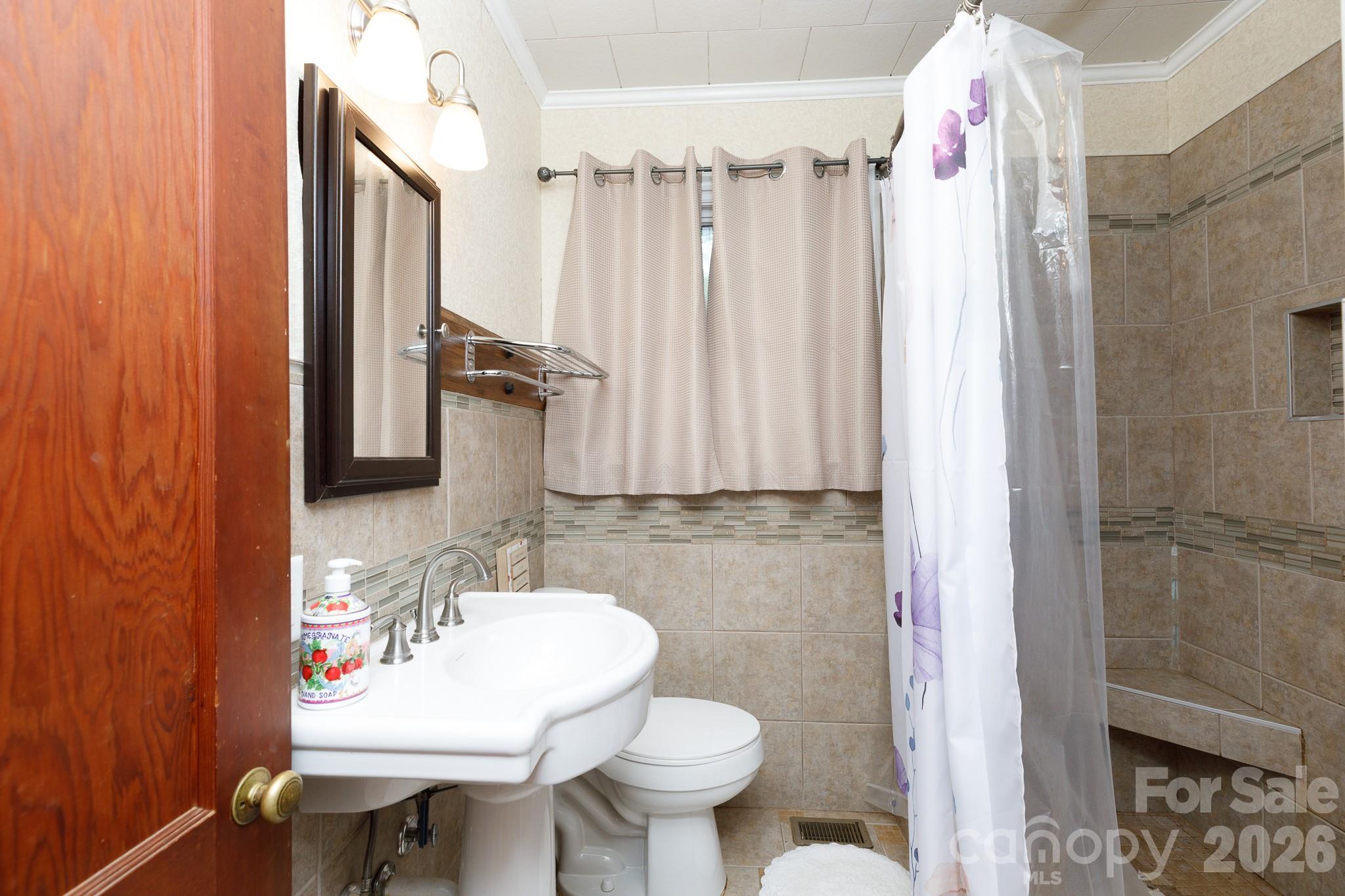 202 Woodlawn Drive Property Photo 22