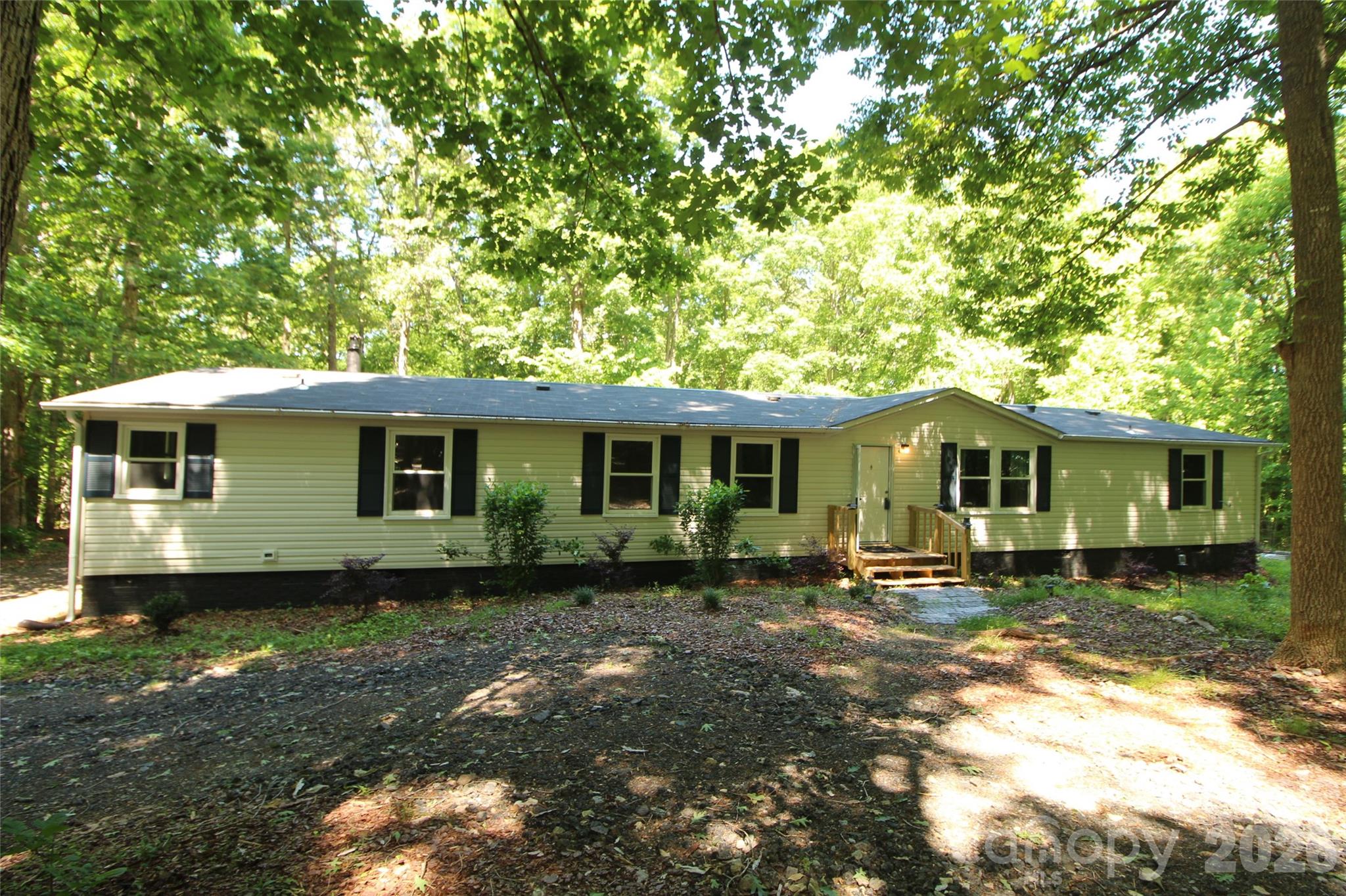 1320 Smith Woods Lane Property Photo 1