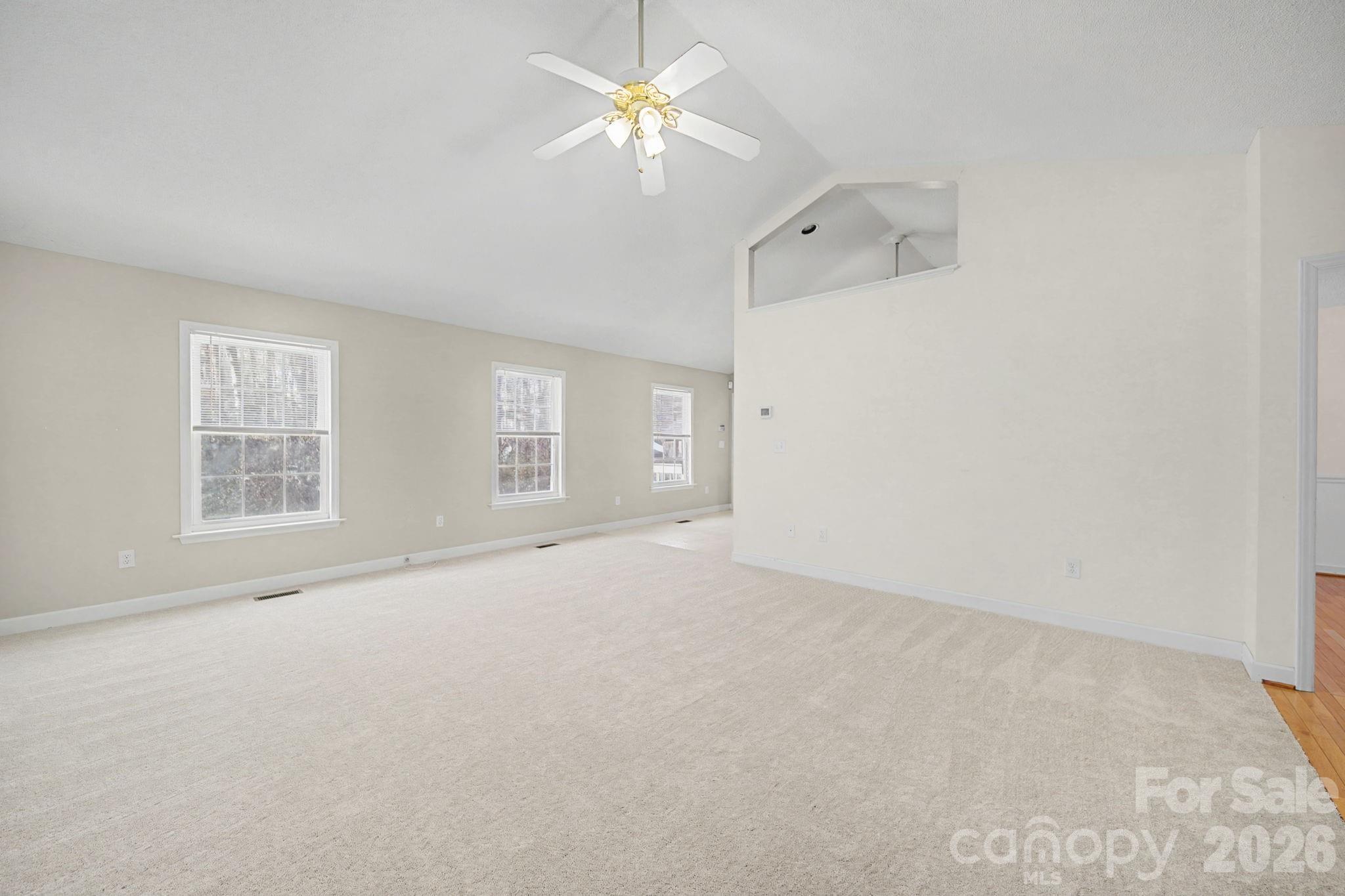 865 N Highway 161 Highway Property Photo 6